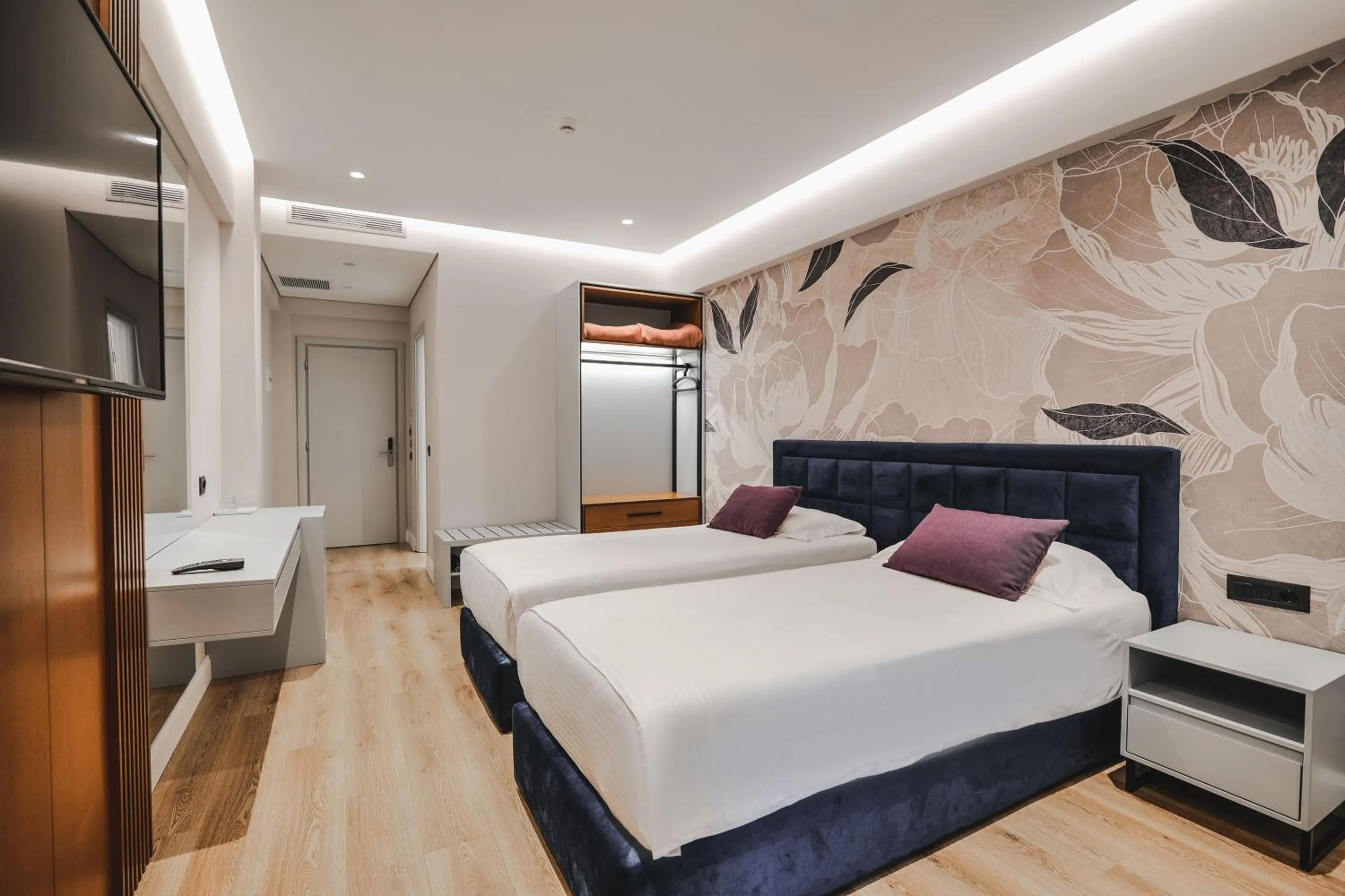 Photo of the whole room in Hotel Oasis