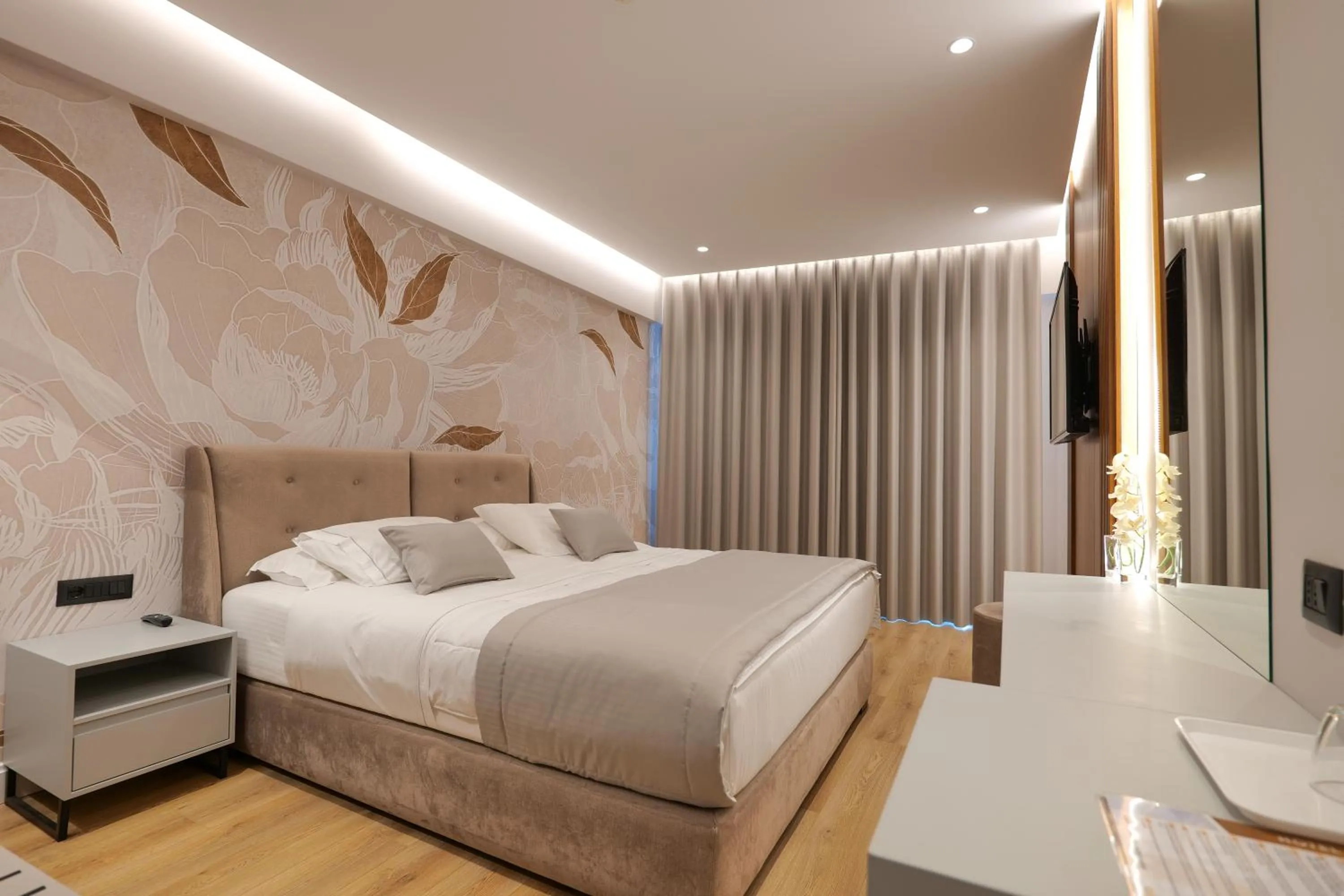 Photo of the whole room in Hotel Oasis