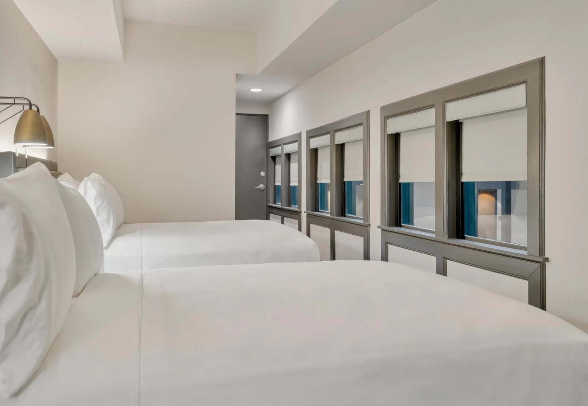 Photo of the whole room, Bed in Crowne Plaza Indianapolis-Dwtn-Union Stn by IHG