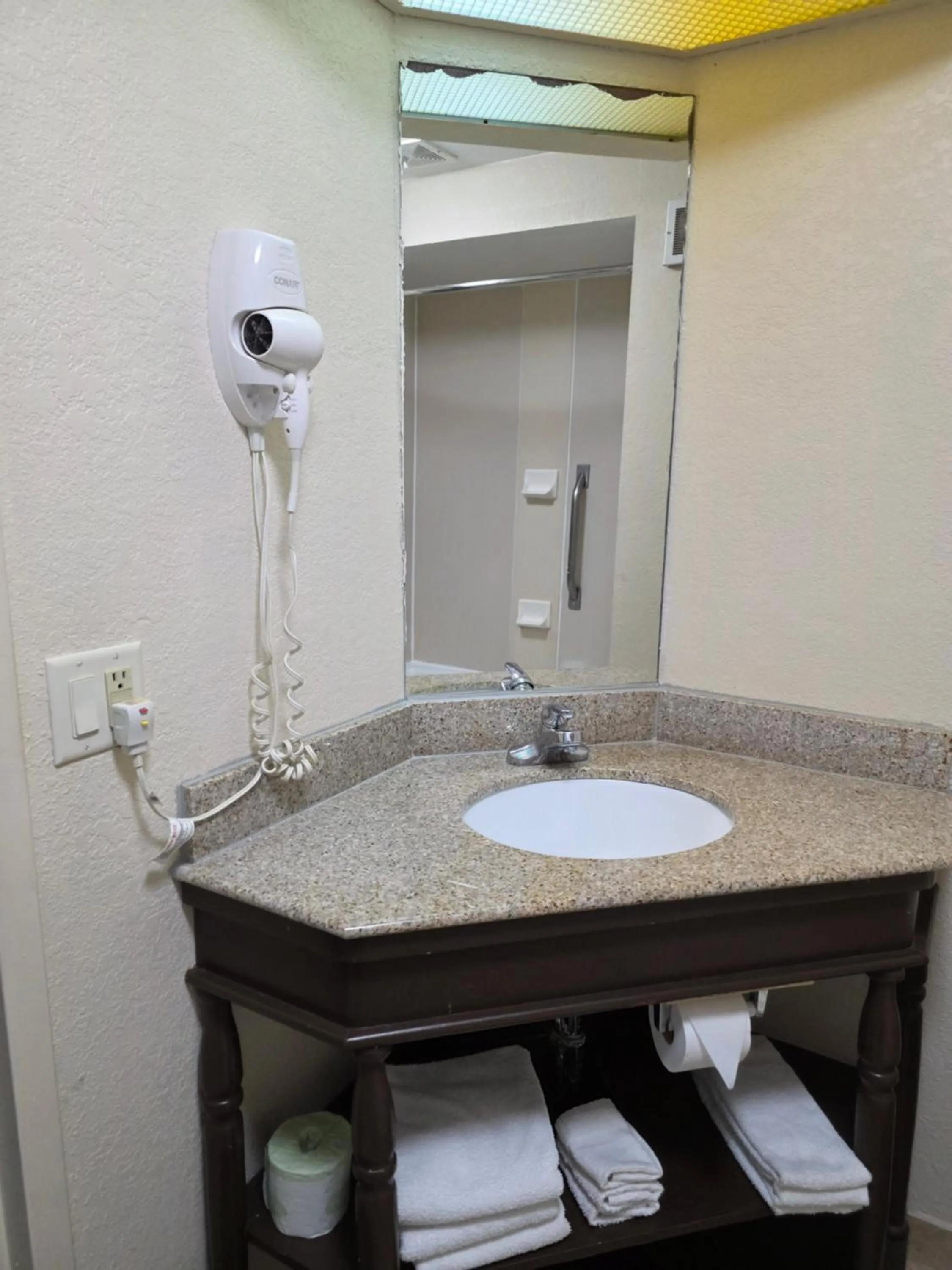 Sonesta Essential Ames