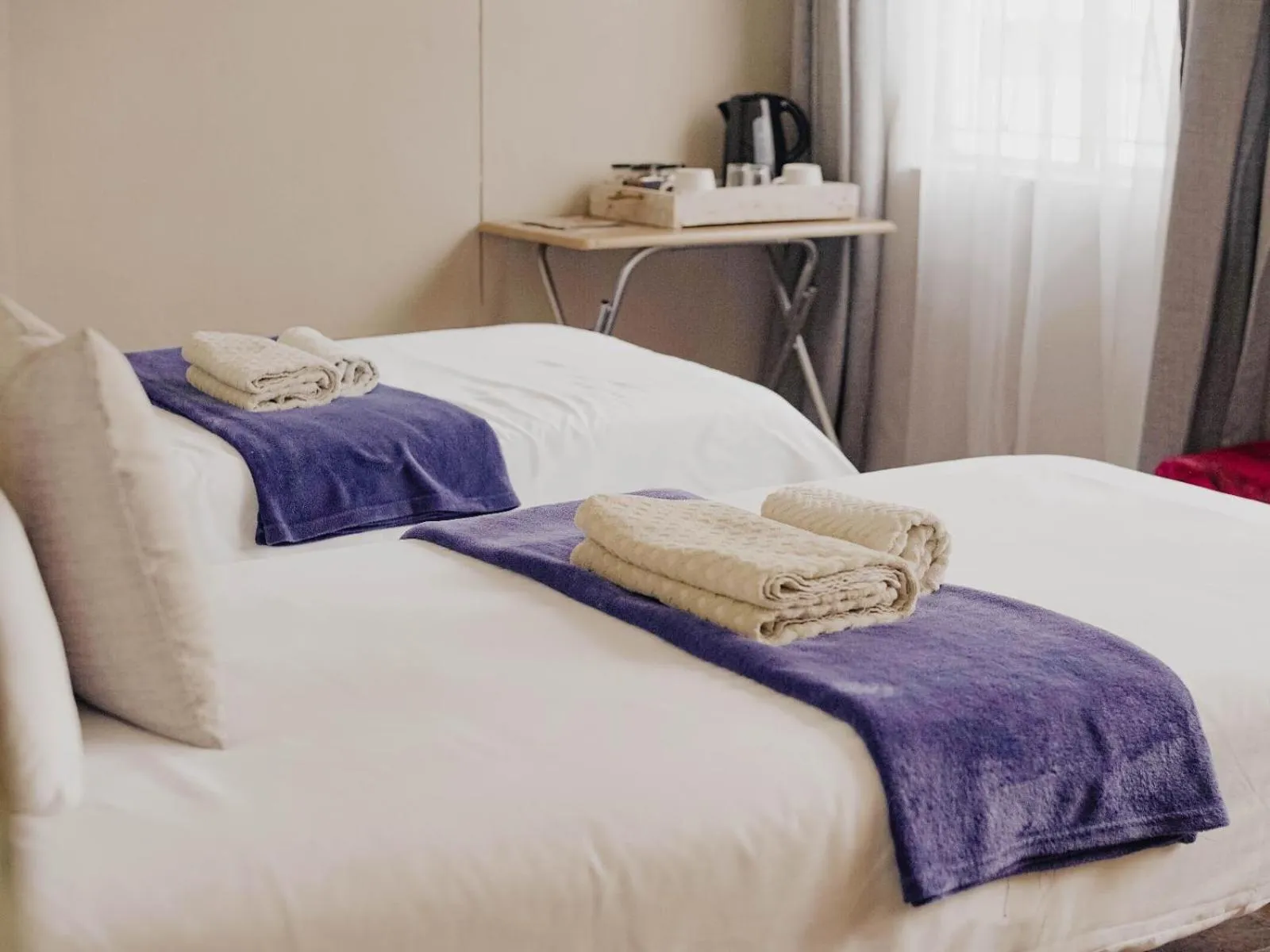 Photo of the whole room, Bed in Kate's Nest Guesthouse & Backpackers