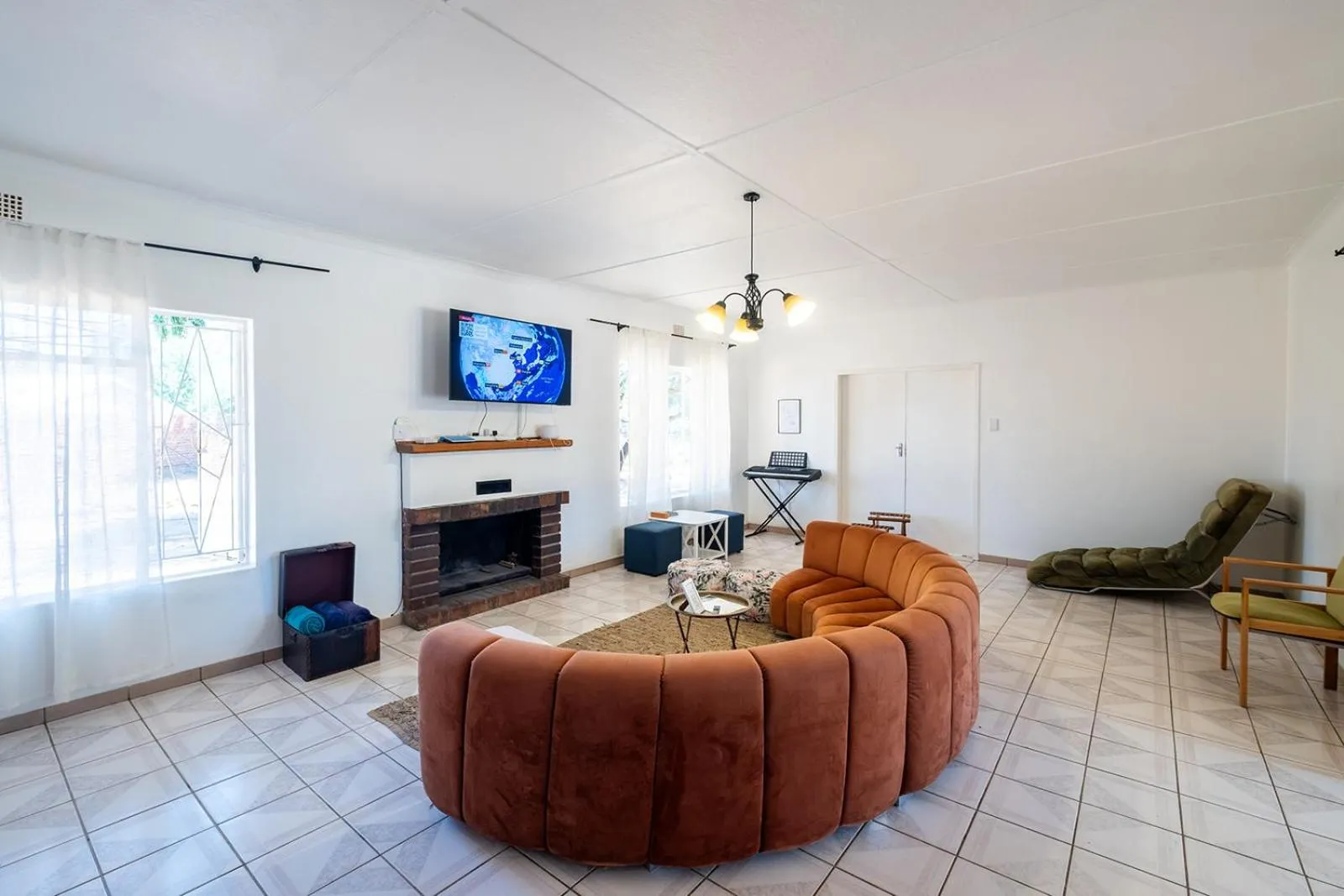 Seating area in Kate's Nest Guesthouse & Backpackers