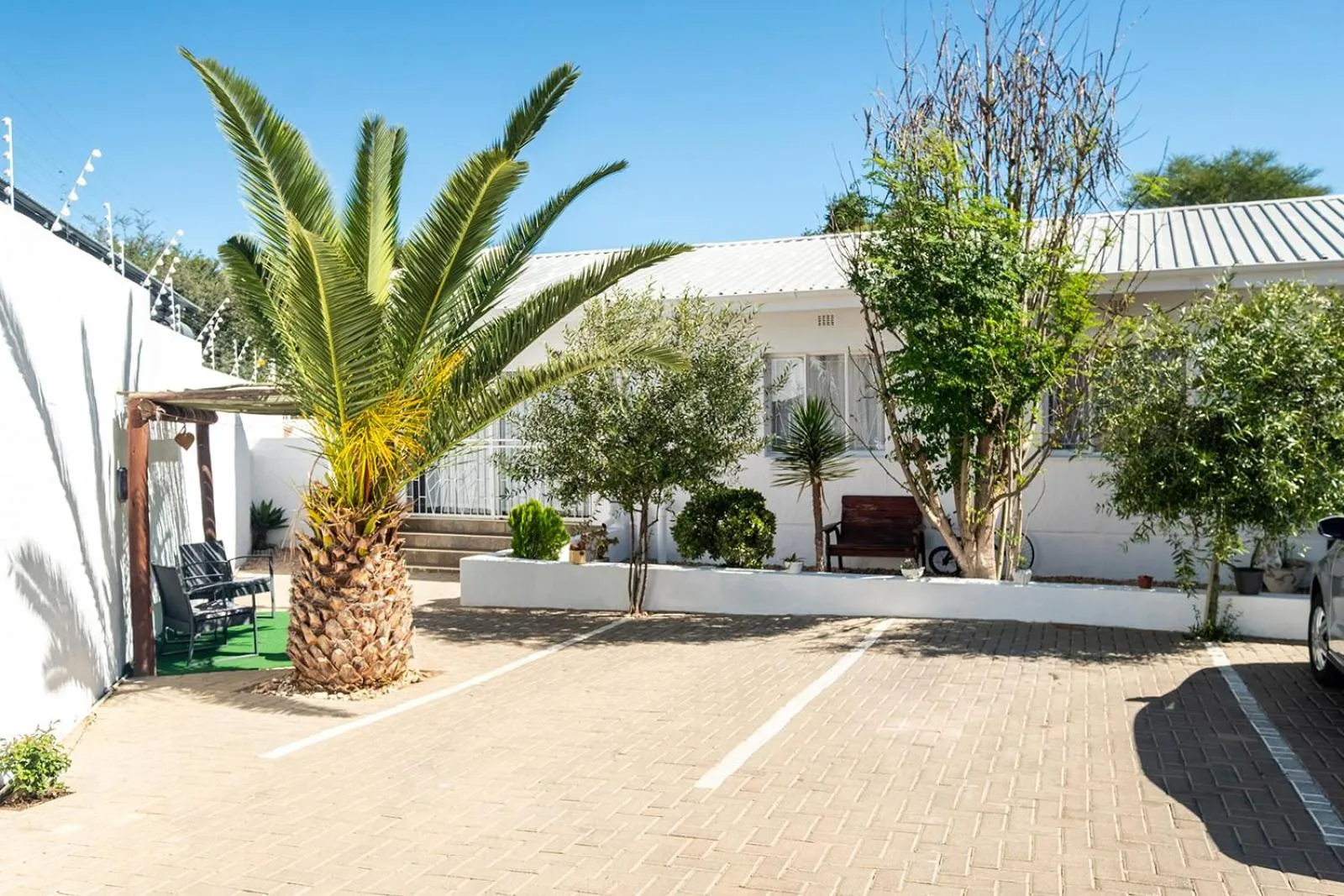 Property building in Kate's Nest Guesthouse & Backpackers