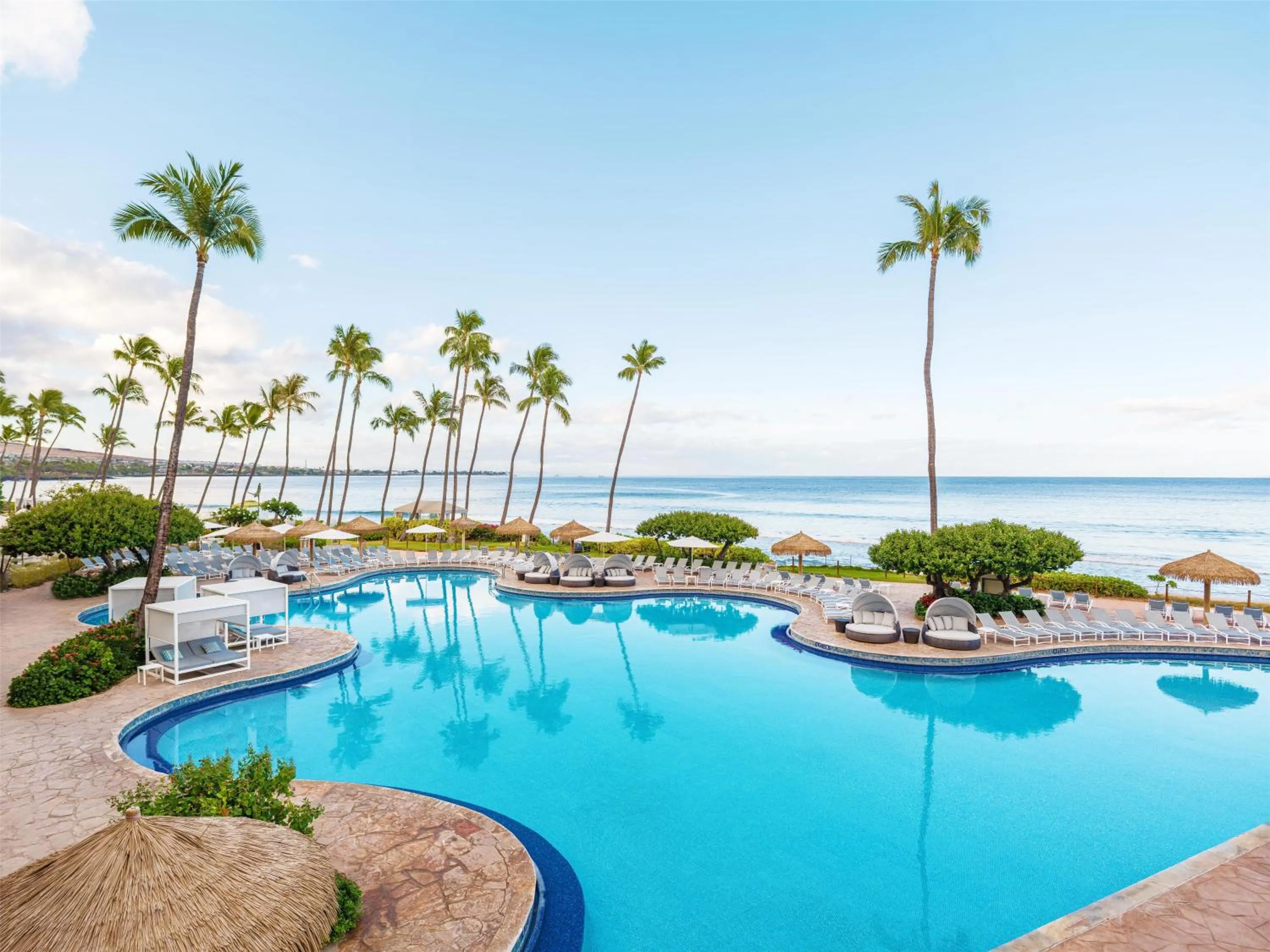 Swimming pool in Hyatt Regency Maui Resort & Spa