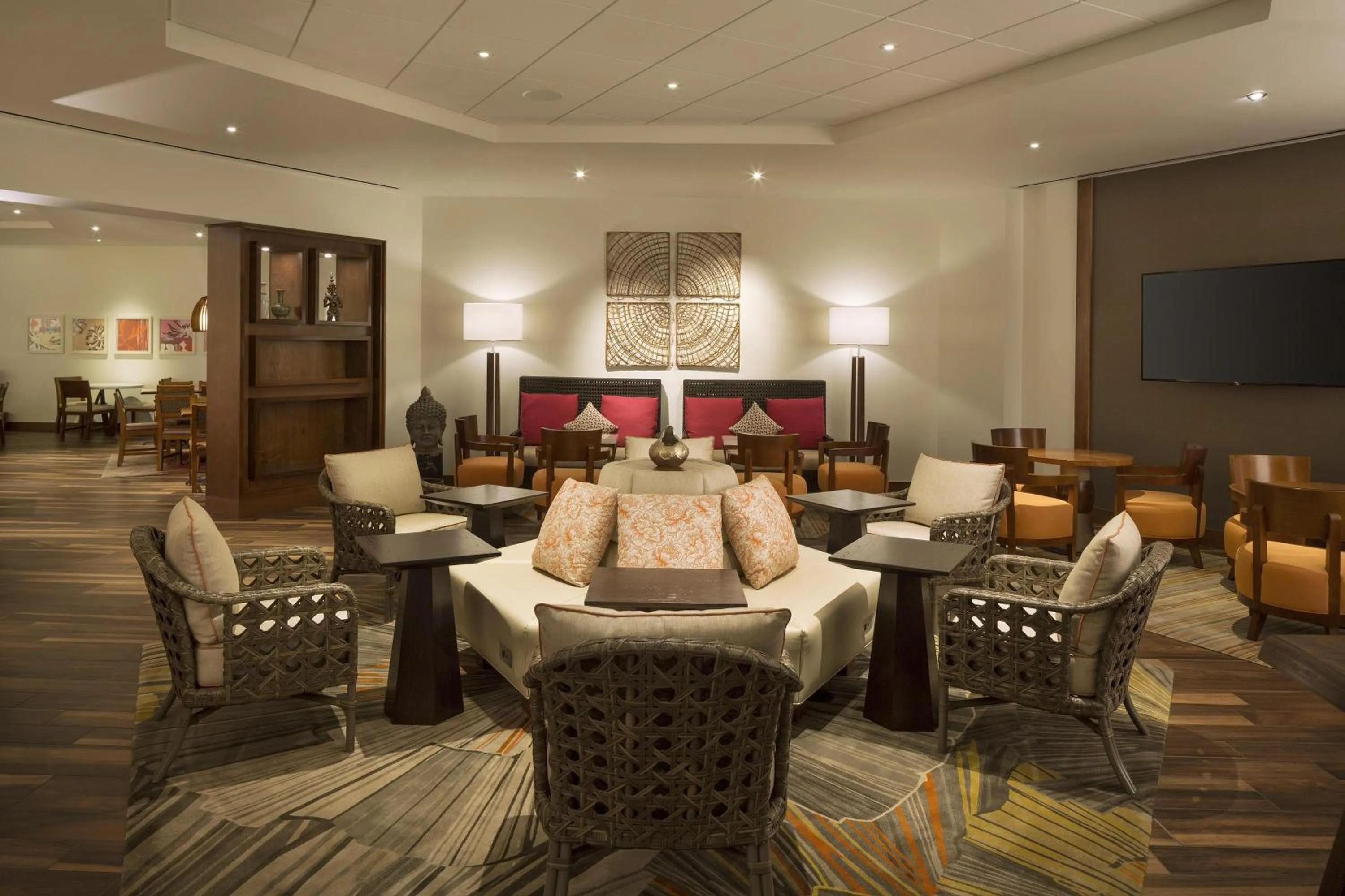 Lounge or bar in Hyatt Regency Maui Resort & Spa