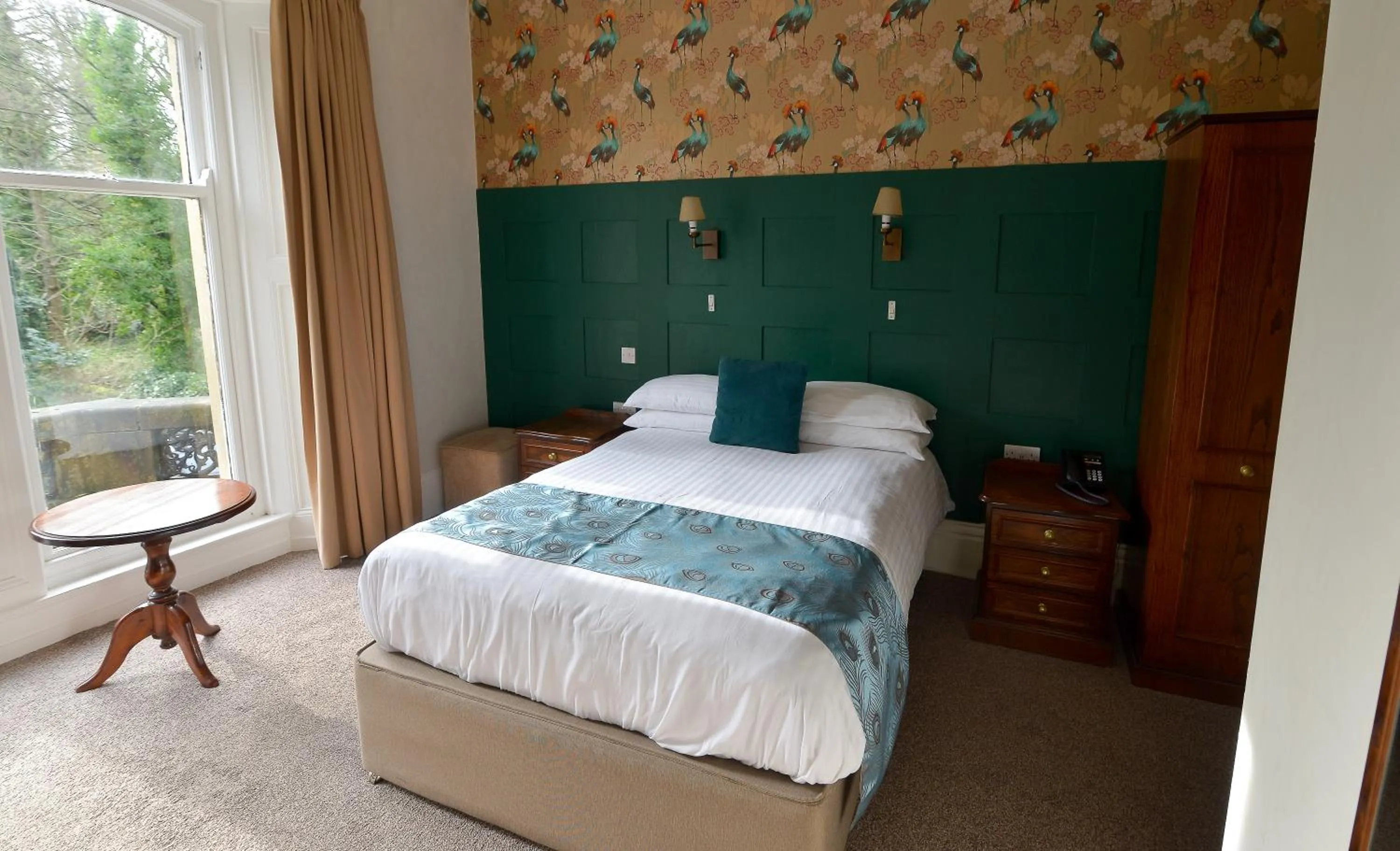 Bed in Steeton Hall Hotel & Restaurant