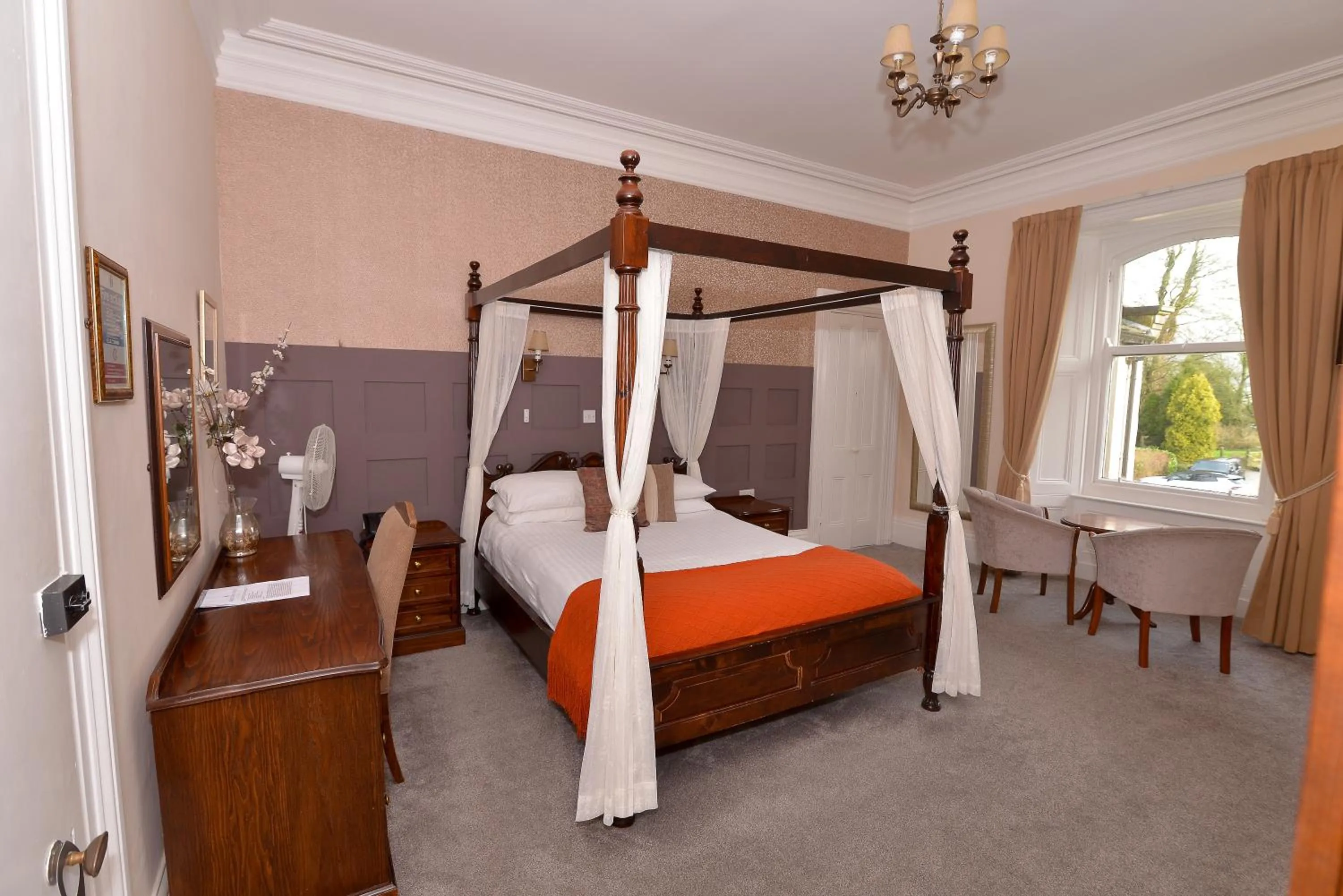Bed in Steeton Hall Hotel & Restaurant