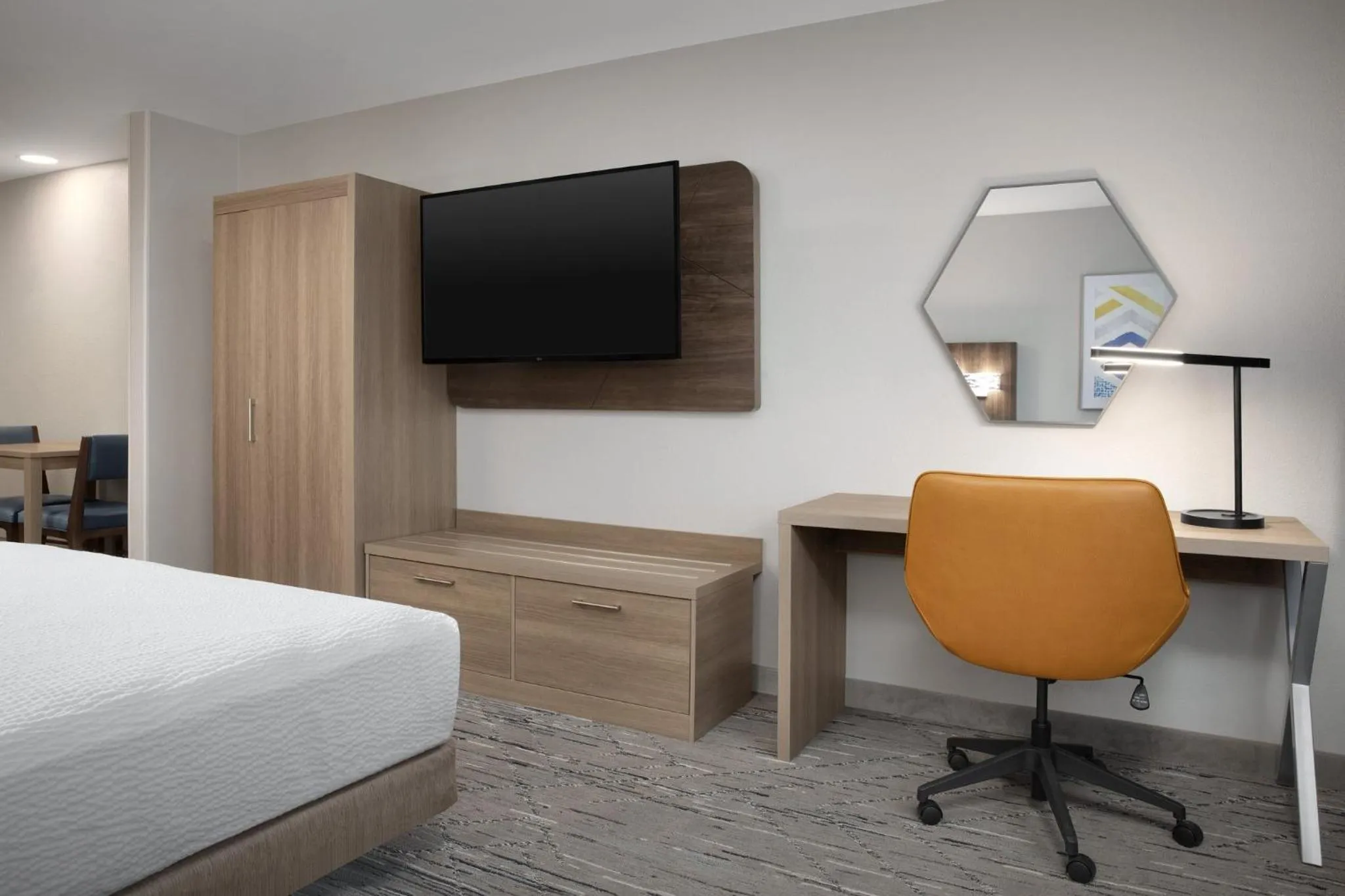 Photo of the whole room, Bed in Holiday Inn Express & Suites by IHG Chambersburg by IHG