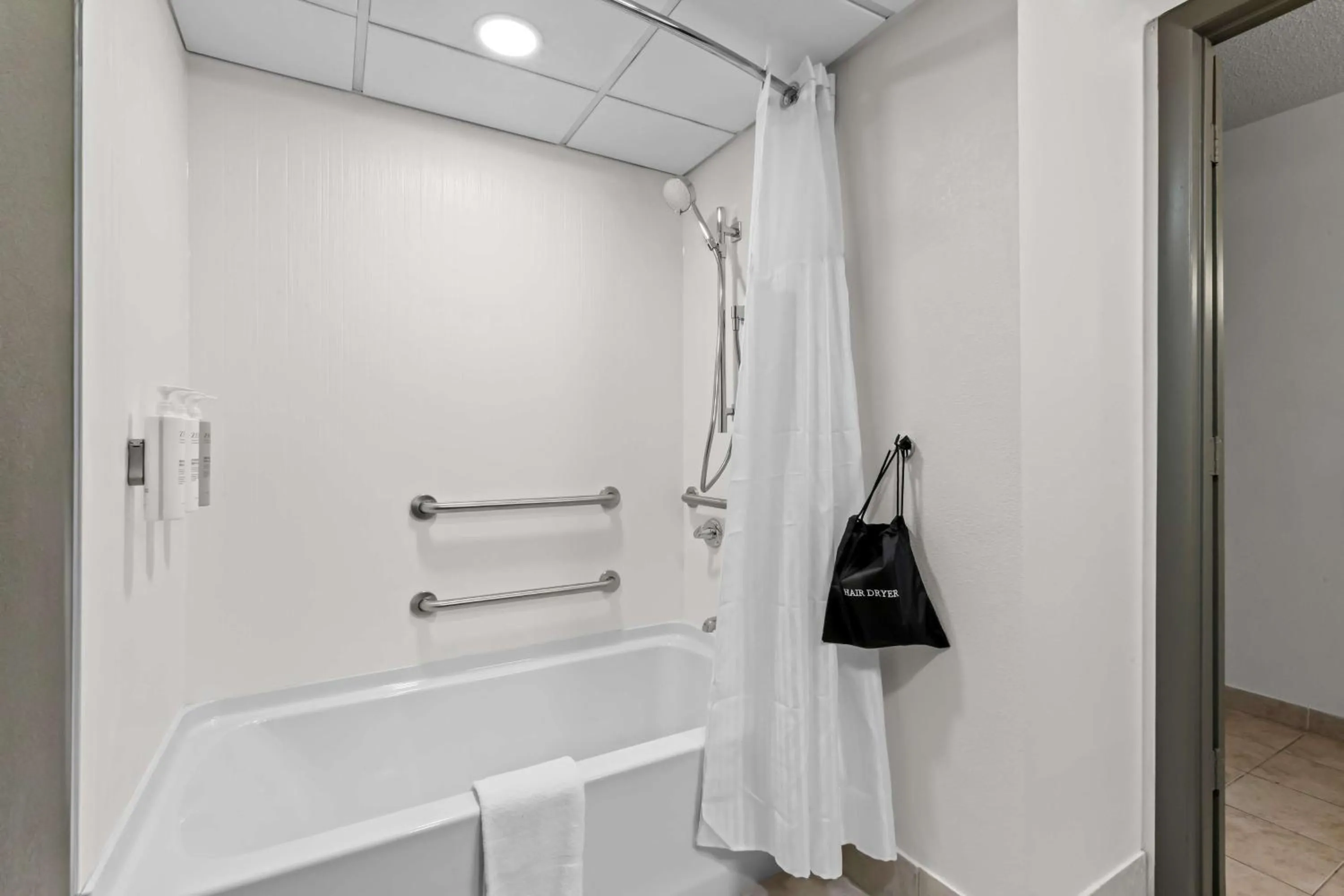 Bathroom in Spark By Hilton Bensalem Philadelphia