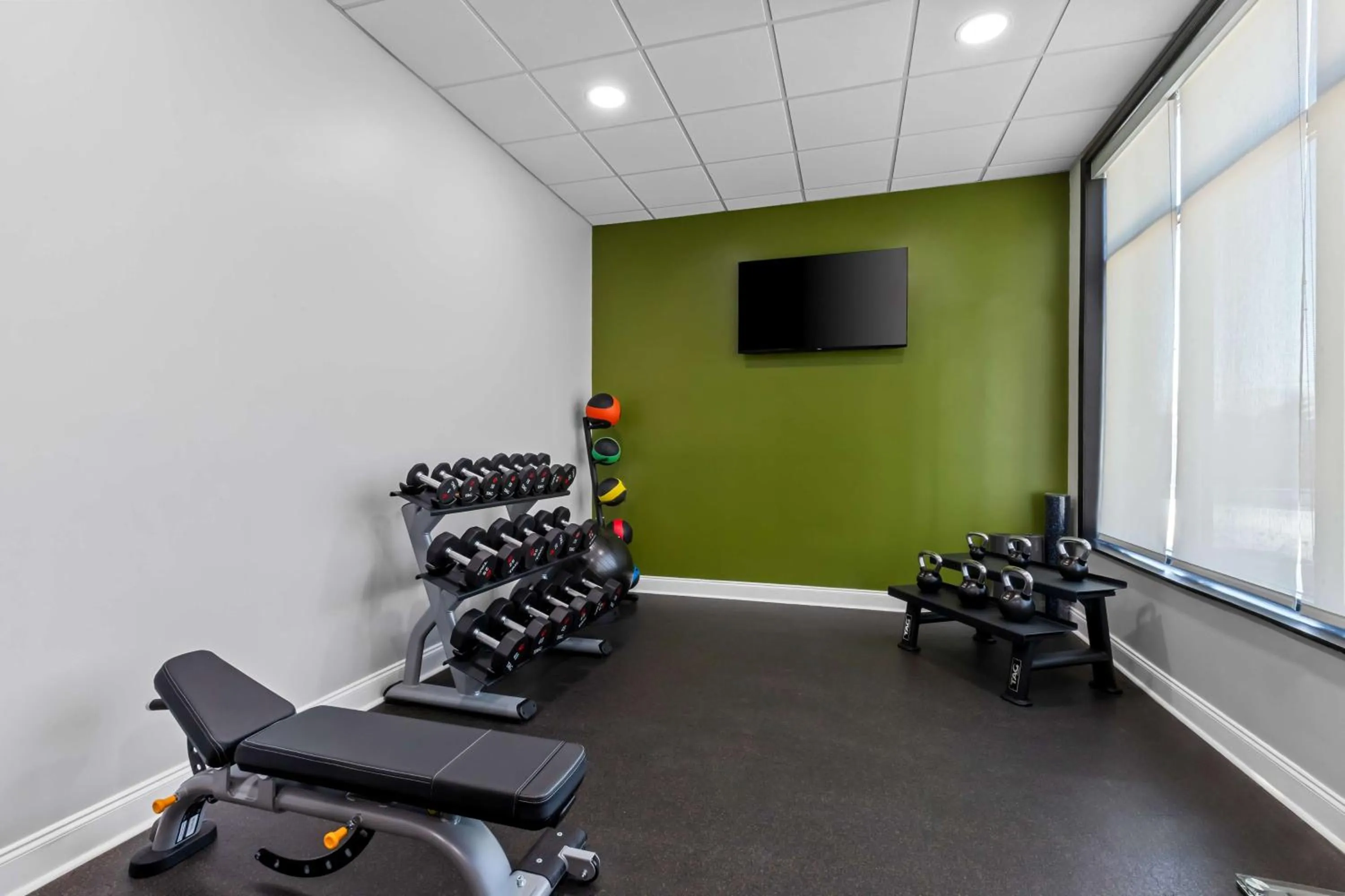 Fitness centre/facilities in Spark By Hilton Bensalem Philadelphia