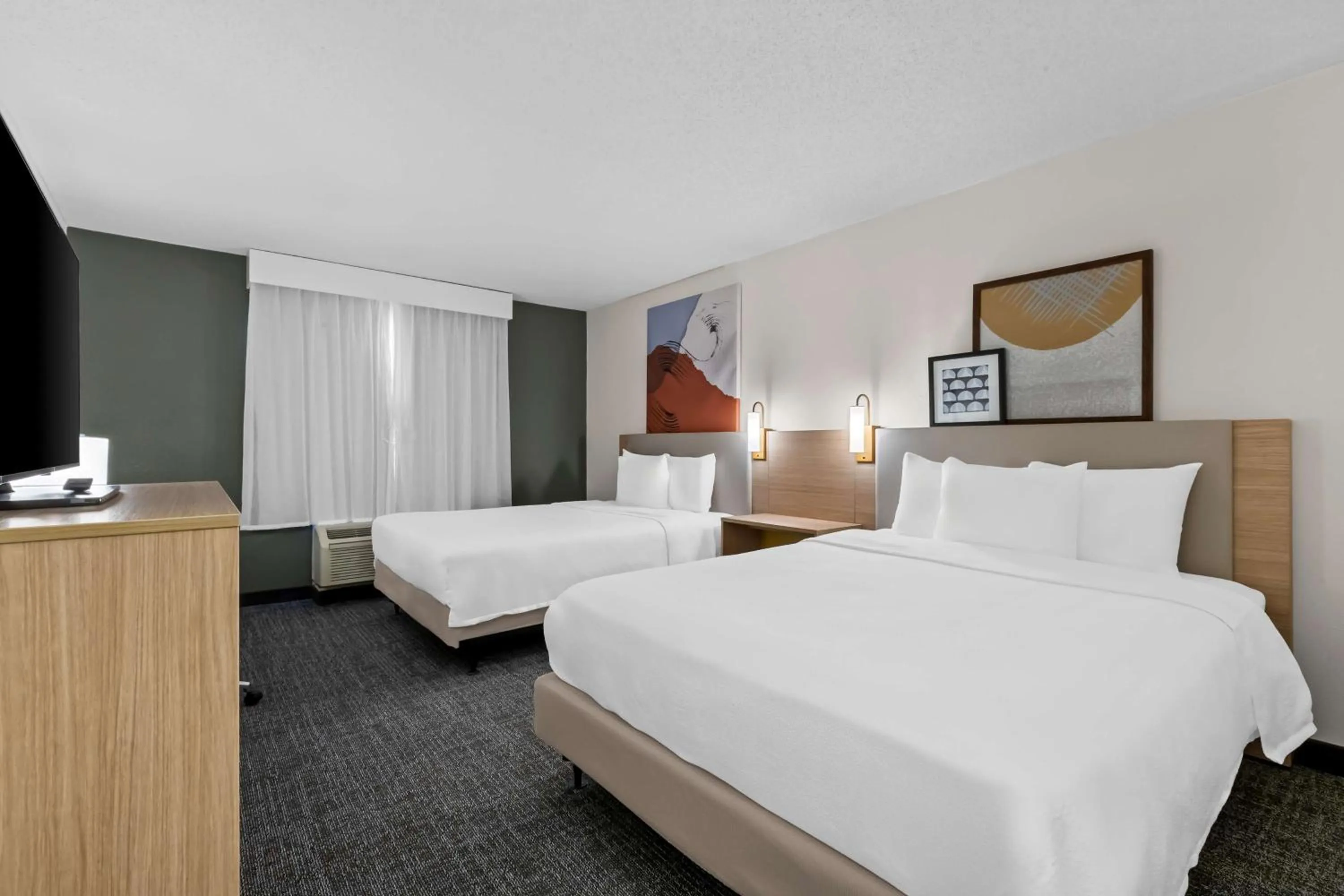 Bed in Spark By Hilton Bensalem Philadelphia