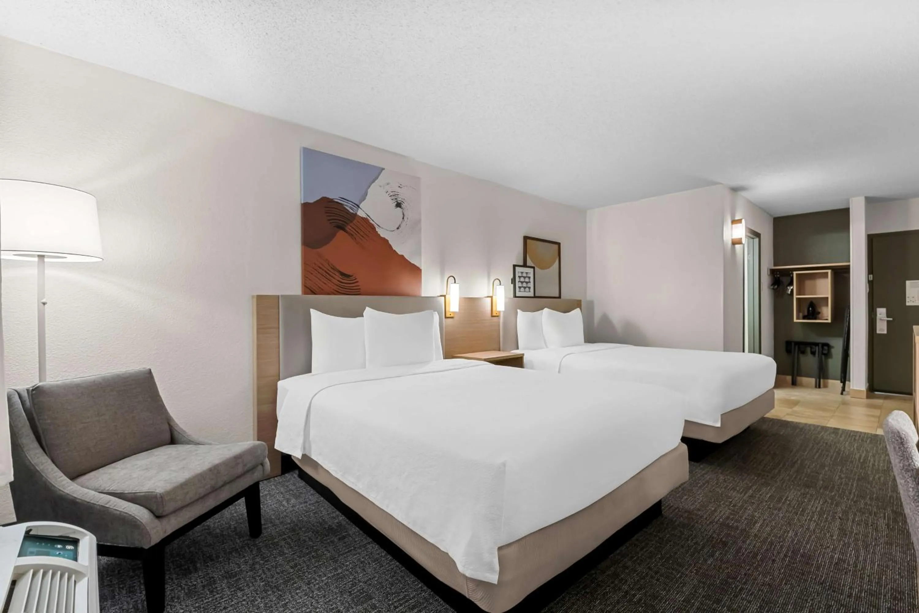 Bed in Spark By Hilton Bensalem Philadelphia