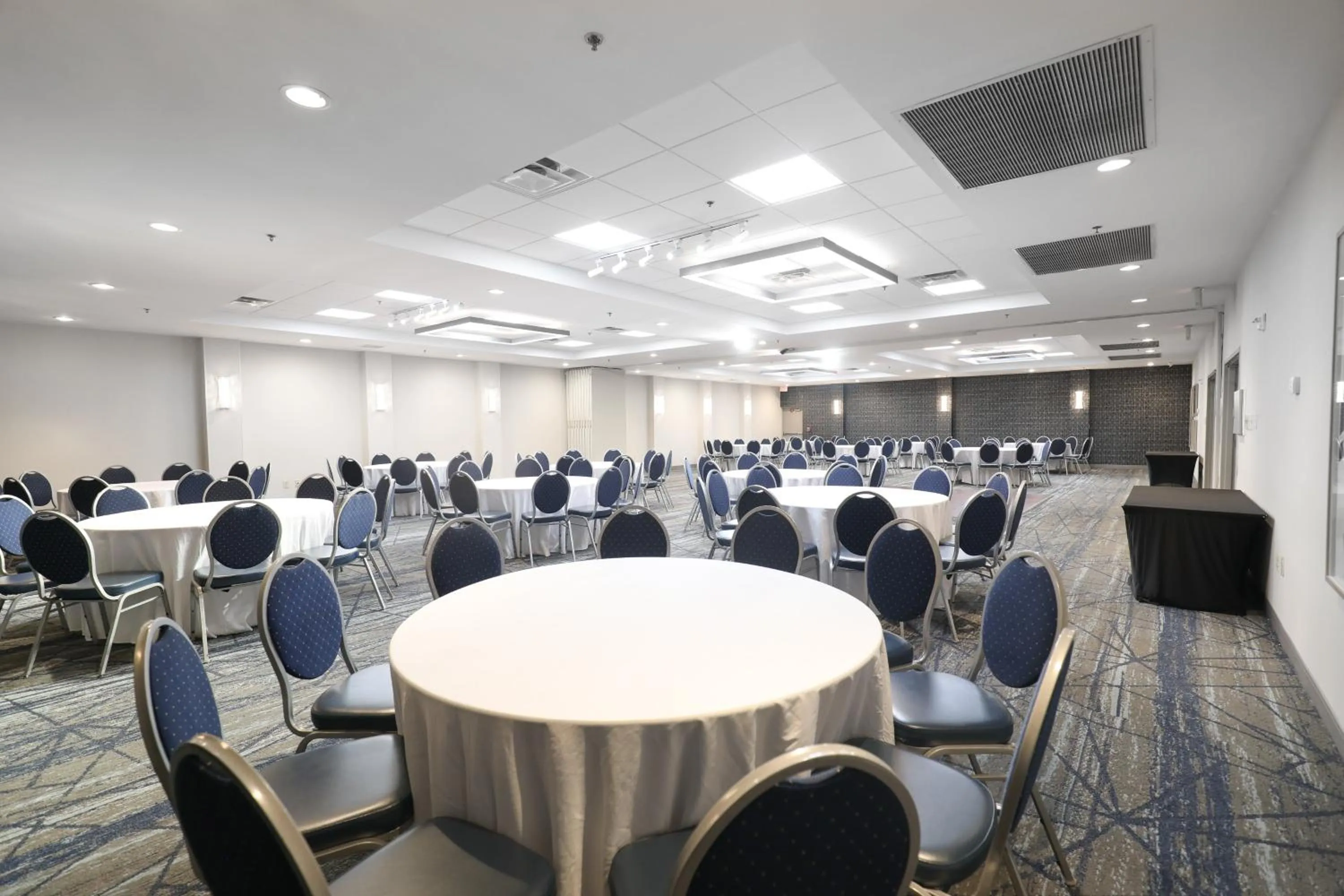 Meeting/conference room in Holiday Inn Express Washington DC SW - Springfield by IHG