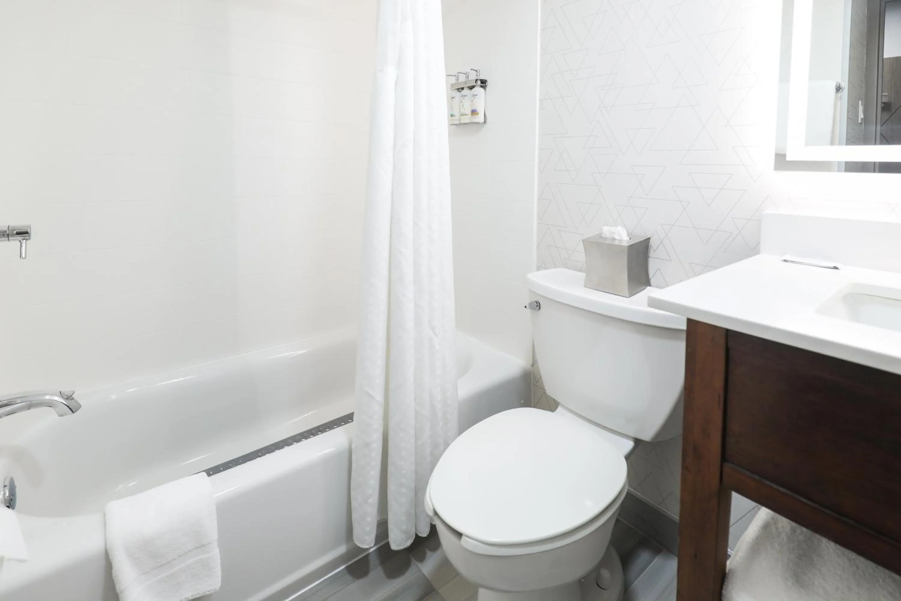 Photo of the whole room in Holiday Inn Express Washington DC SW - Springfield by IHG