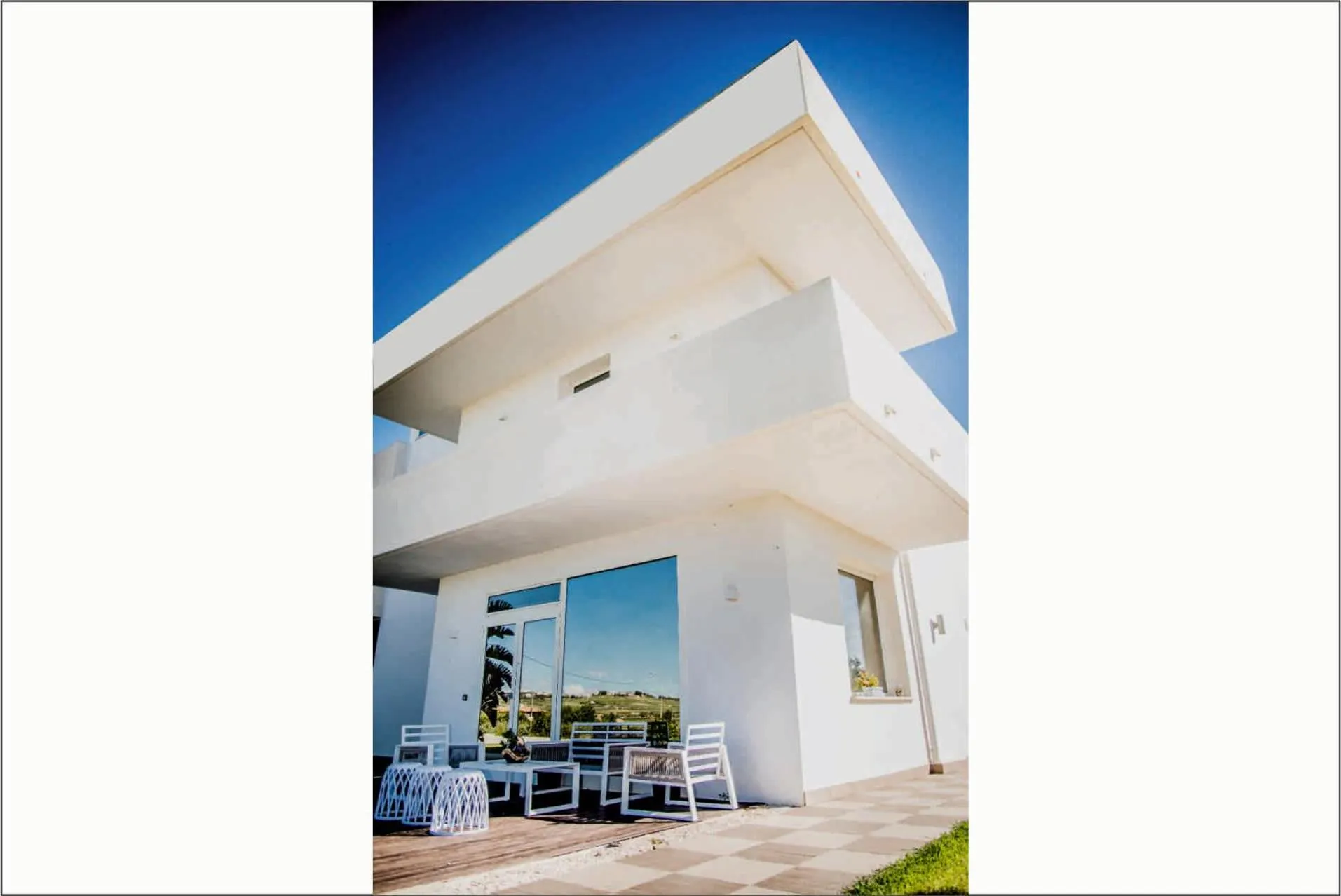 Property building in Villa Giadel