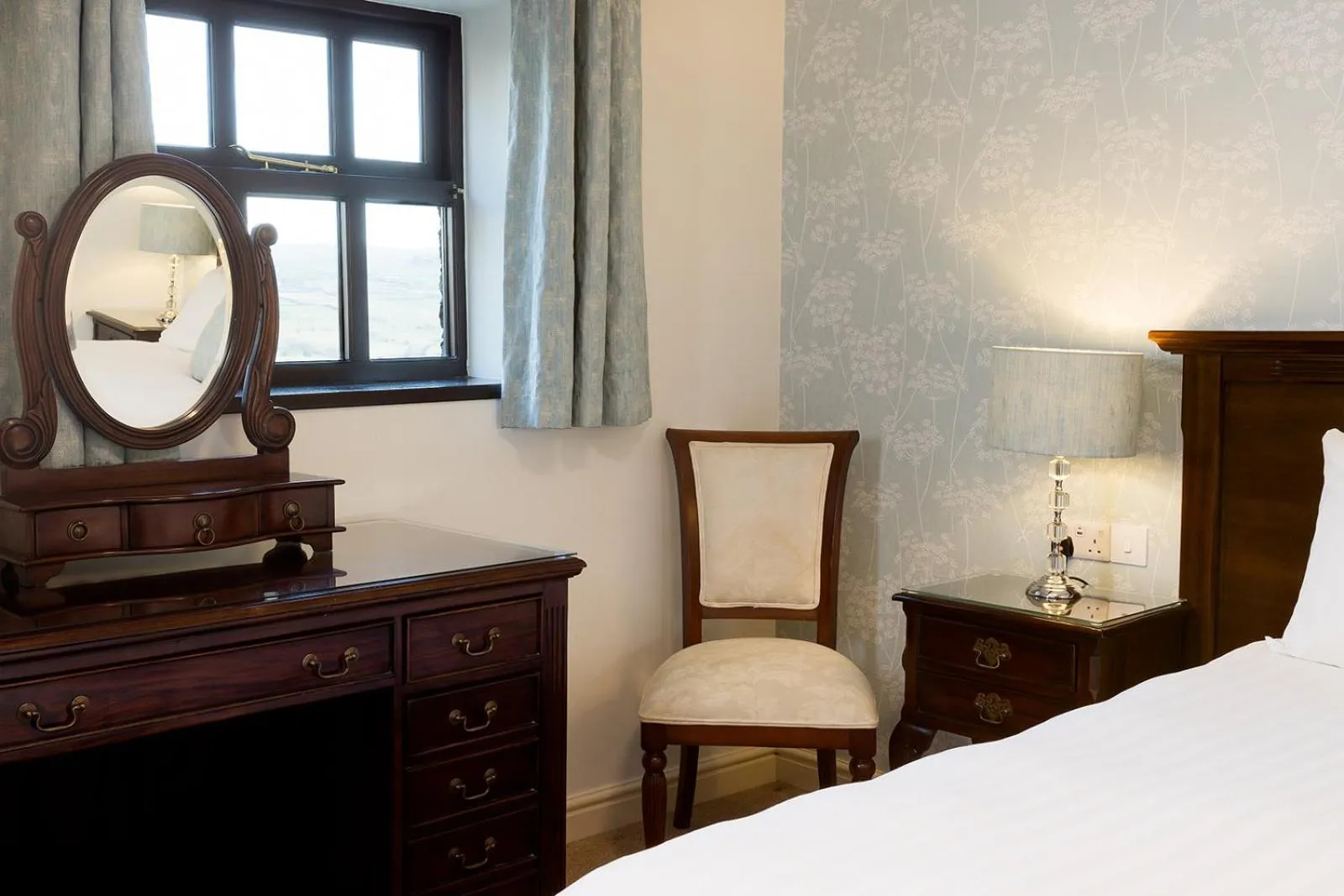 Bed in Pack Horse Inn - New Mills