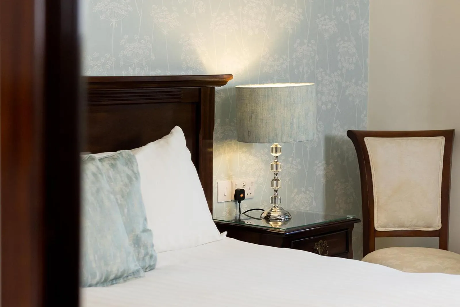 Bed in Pack Horse Inn - New Mills