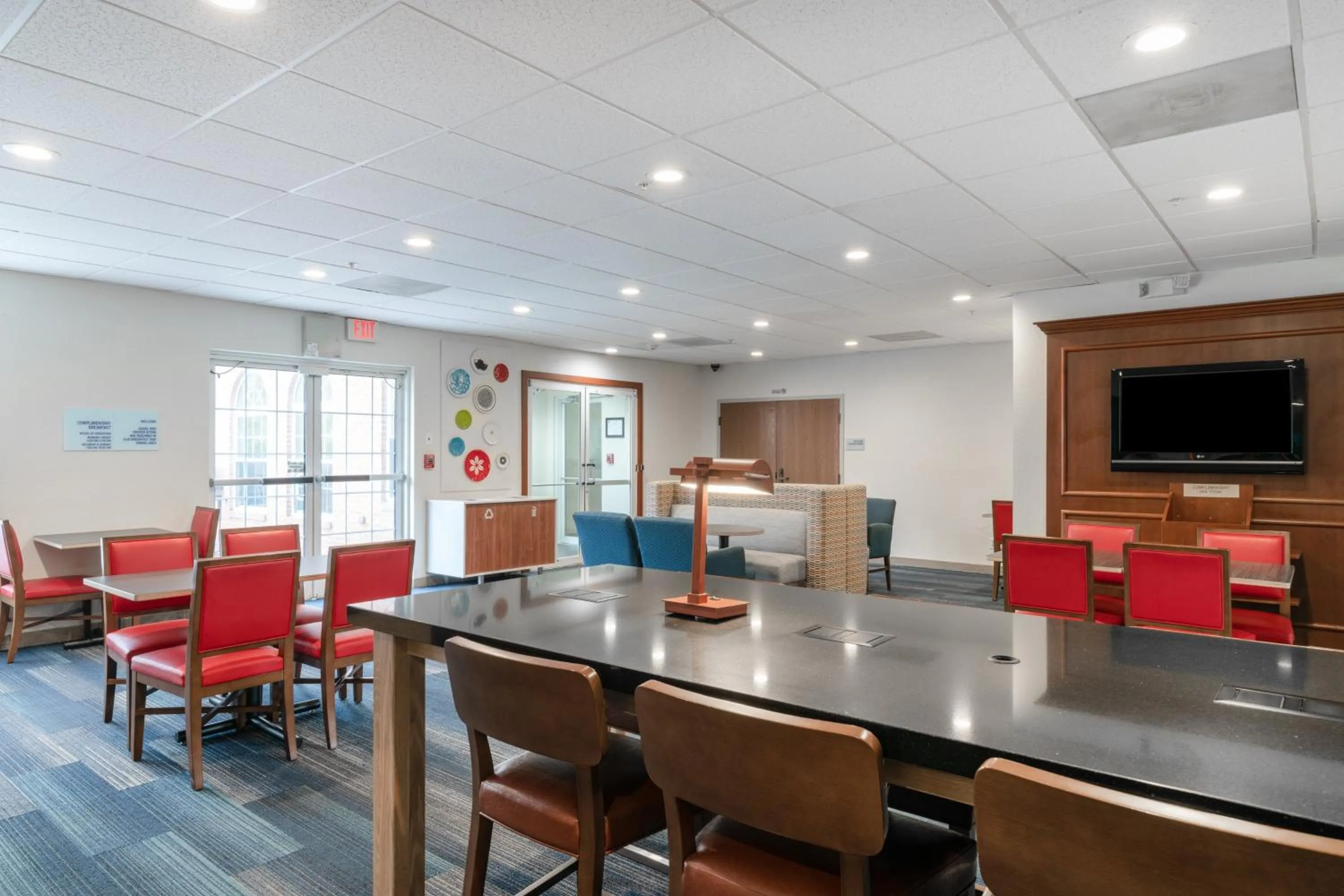 Breakfast in Holiday Inn Express Prince Frederick by IHG