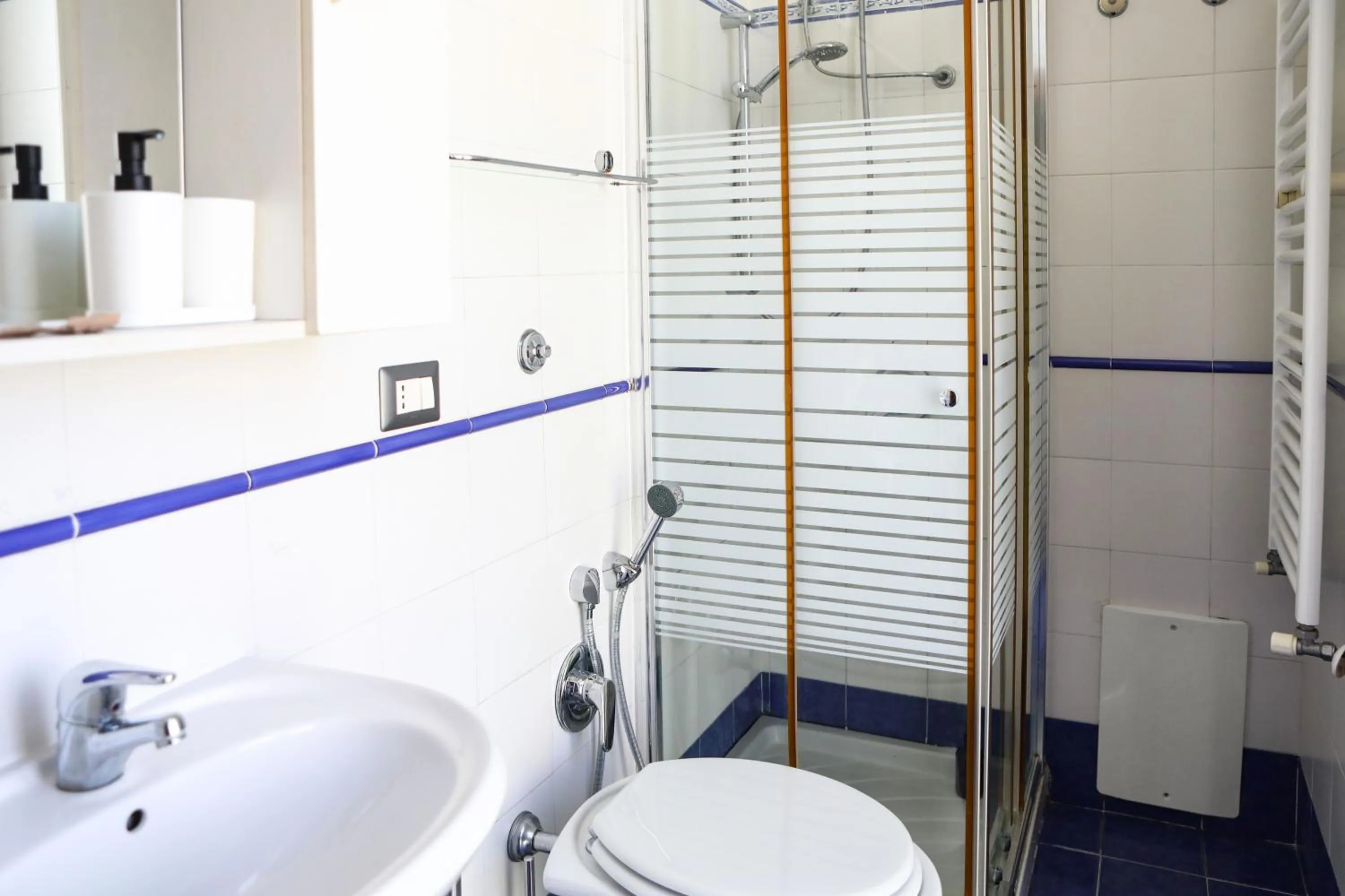 Bathroom in Materdays 24