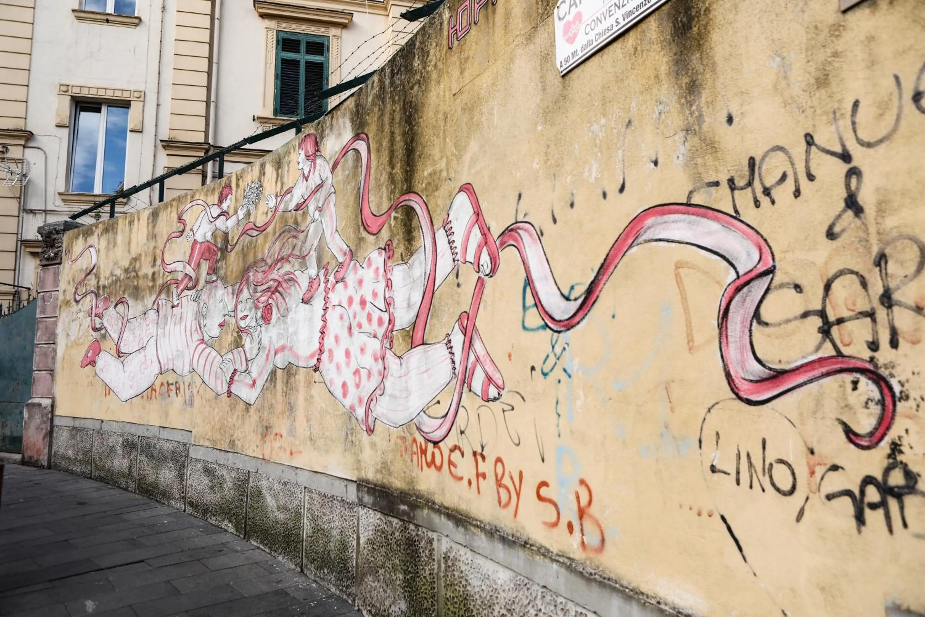 Quiet street view in Materdays 24