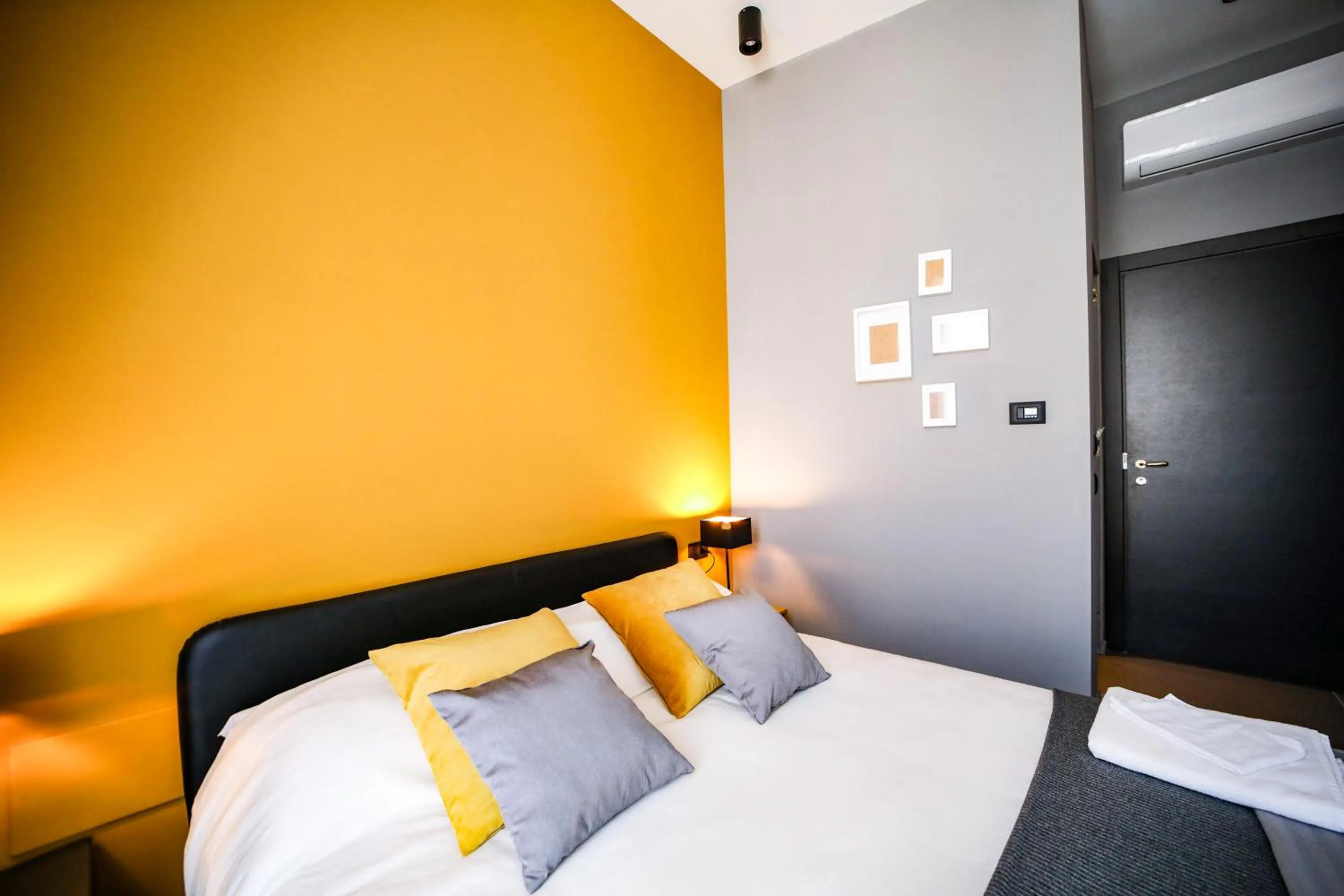 Bedroom, Bed in Materdays 24