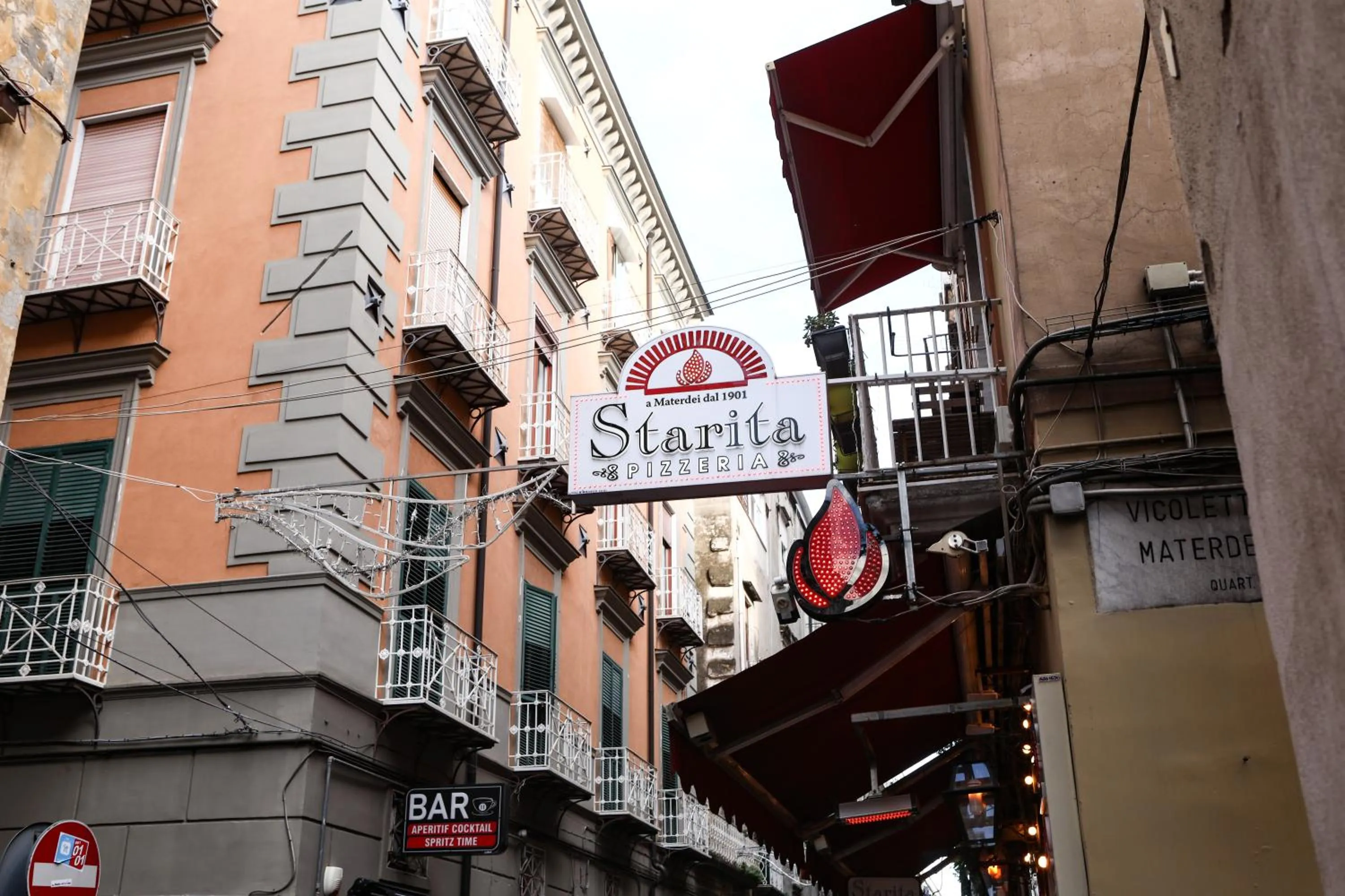 Restaurant/places to eat in Materdays 24