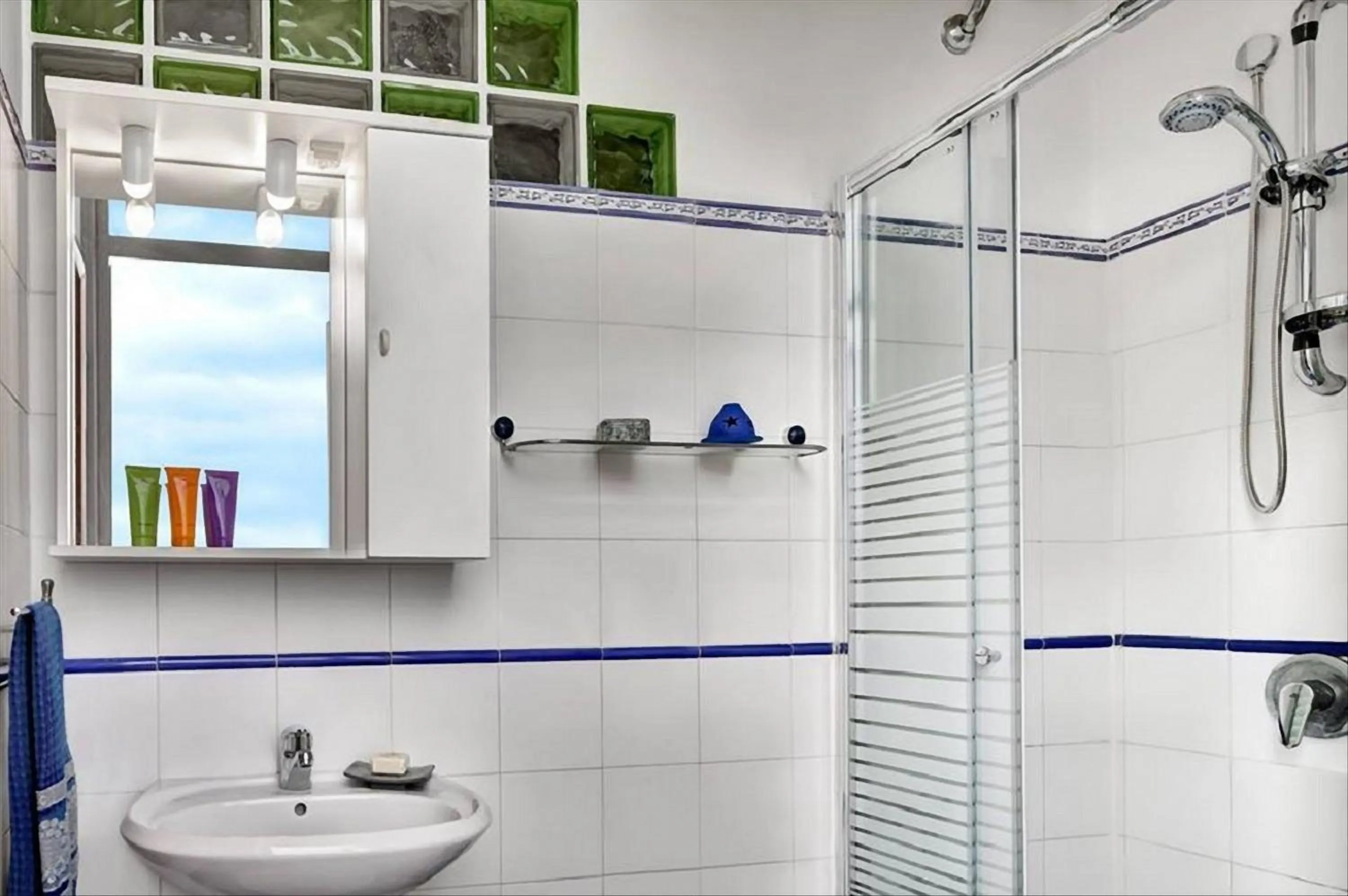 Bathroom in Materdays 24