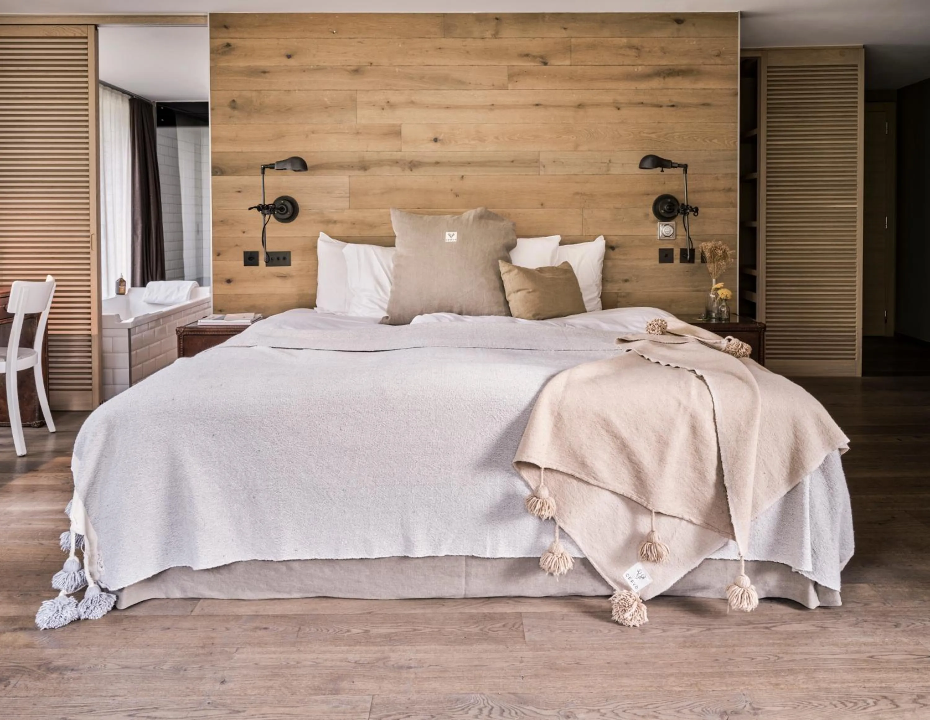 Bedroom, Bed in CERVO Mountain Resort