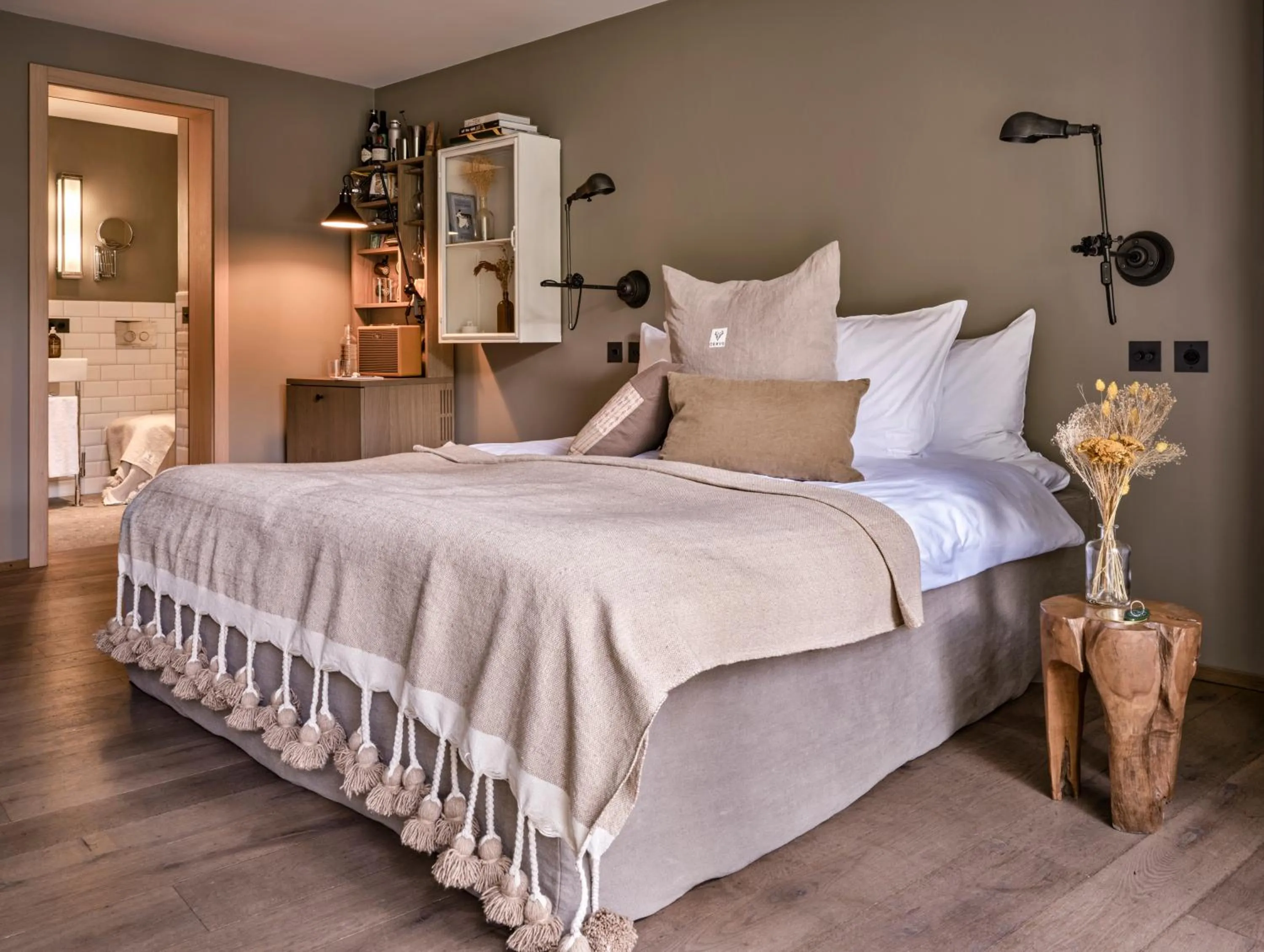 Bedroom, Bed in CERVO Mountain Resort