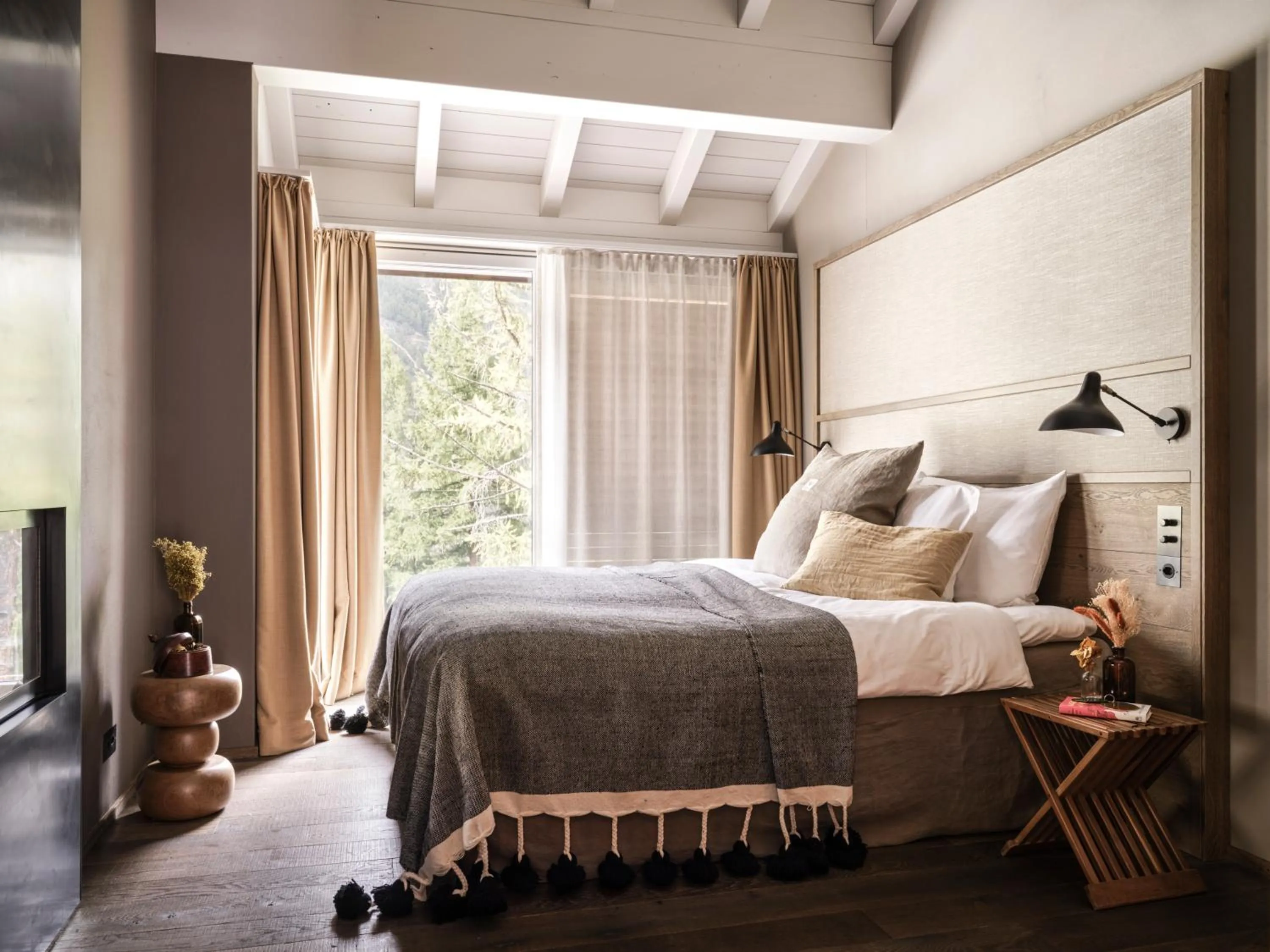 Bedroom, Bed in CERVO Mountain Resort