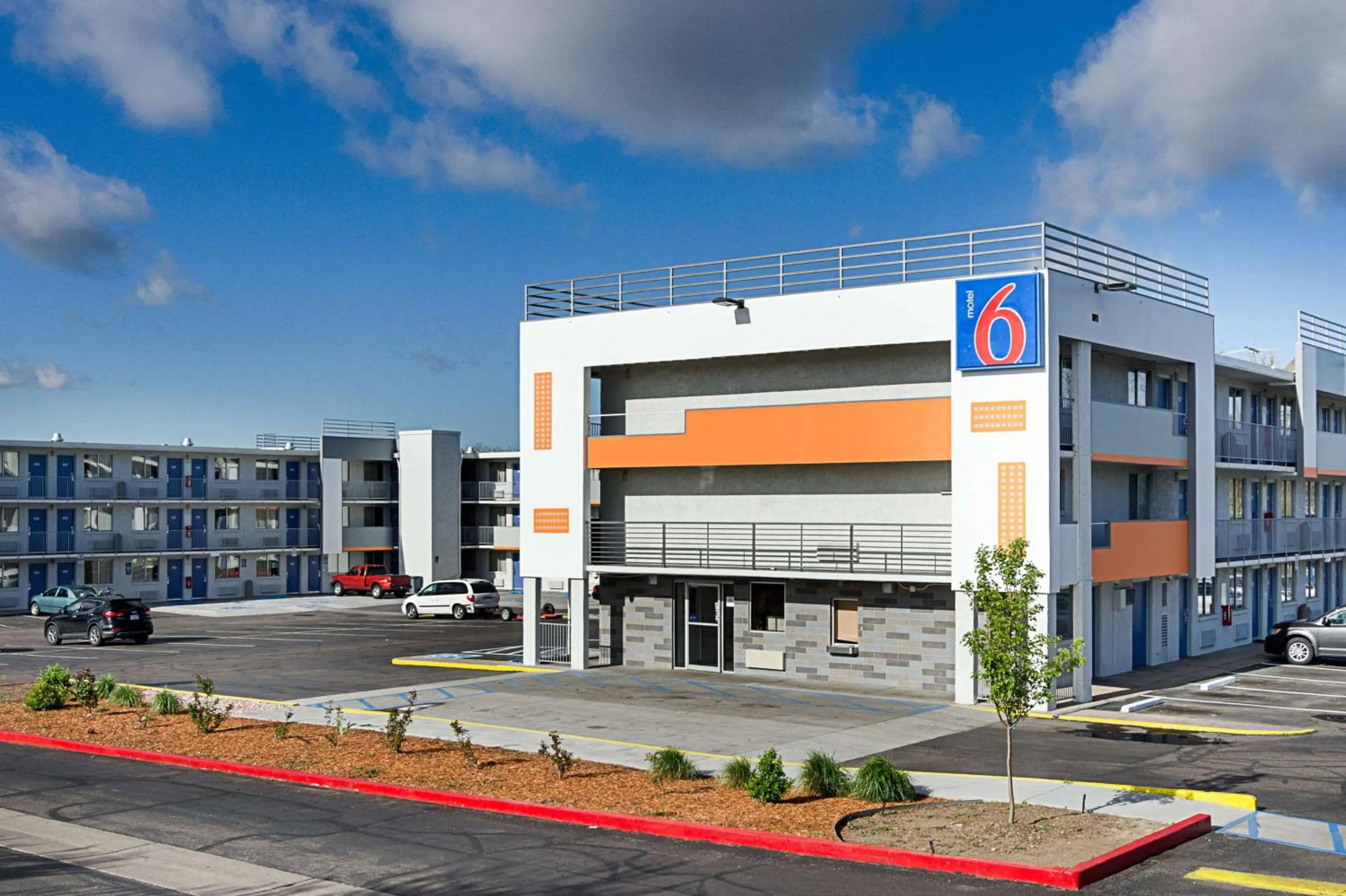 Property building in Motel 6- Denver, CO Downtown