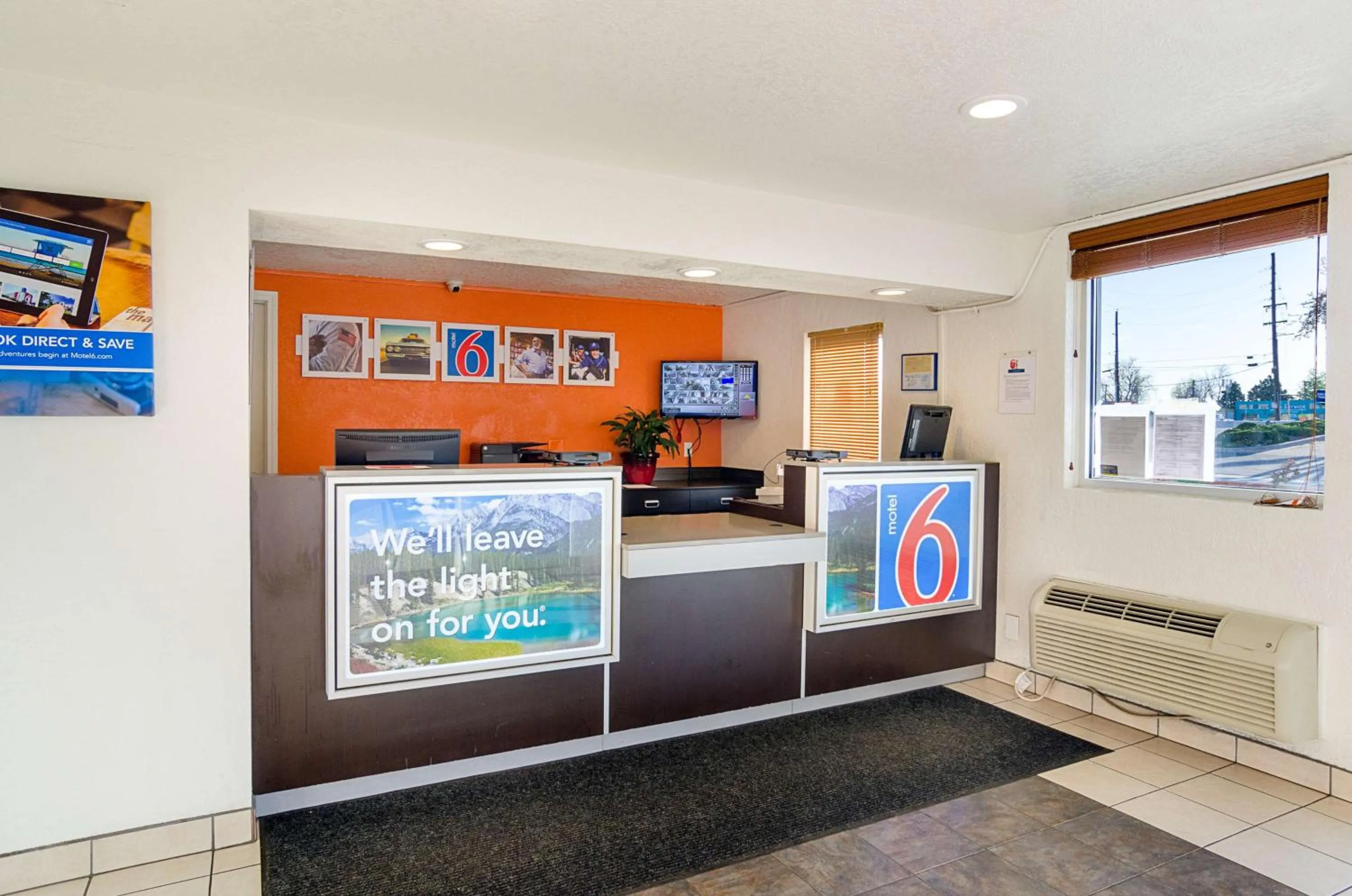 Coffee/tea facilities in Motel 6- Denver, CO Downtown