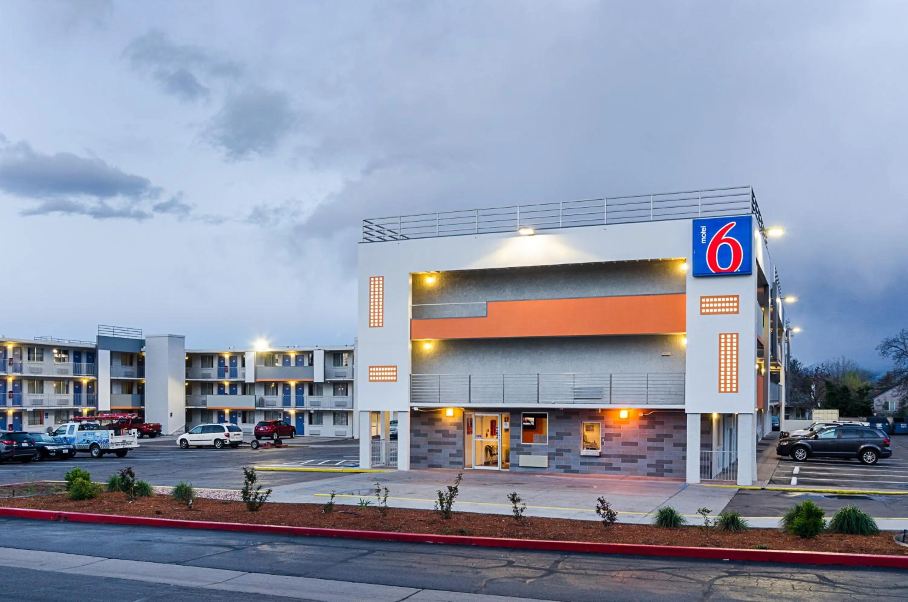 Facade/entrance in Motel 6- Denver, CO Downtown