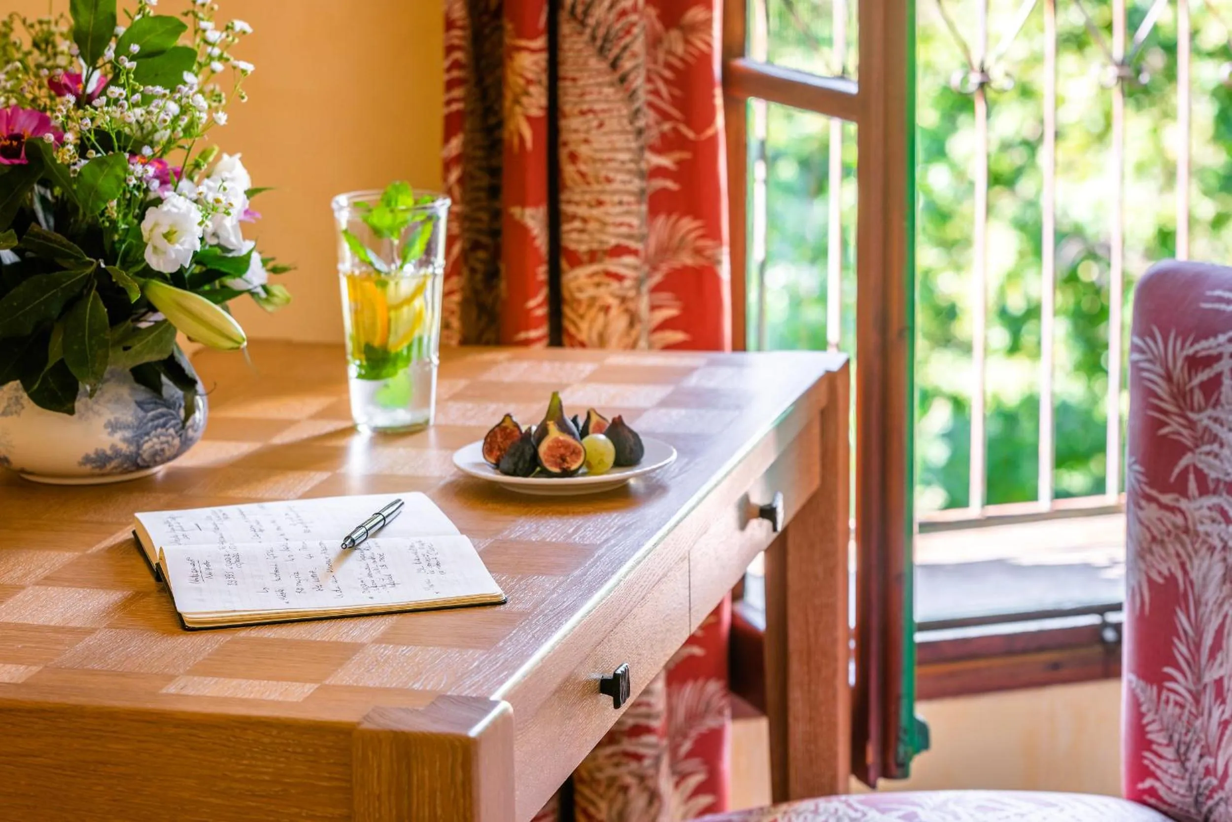 Decorative detail in Le Grand Hôtel