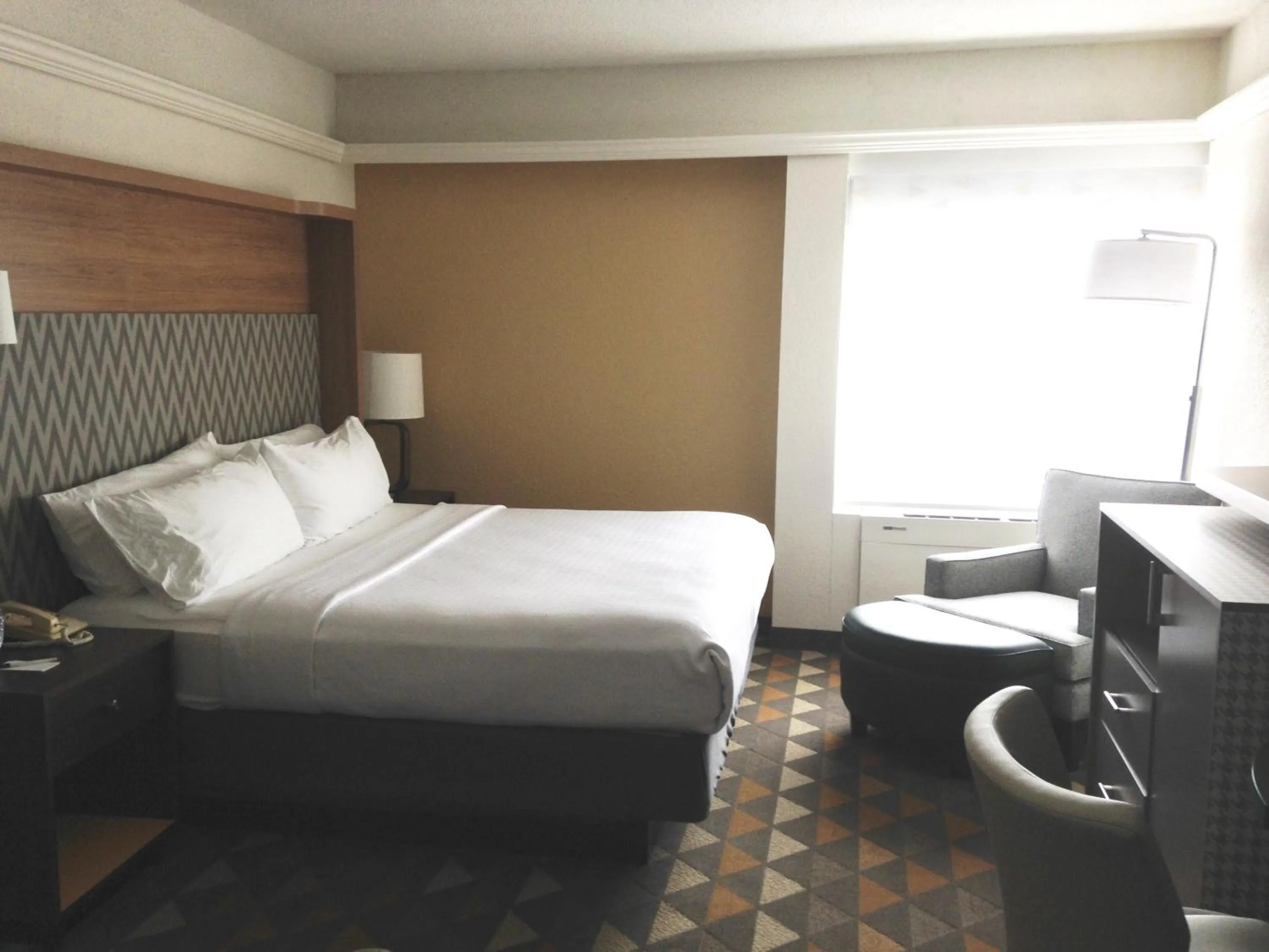 Photo of the whole room, Bed in Holiday Inn & Suites Pittsfield-Berkshires by IHG
