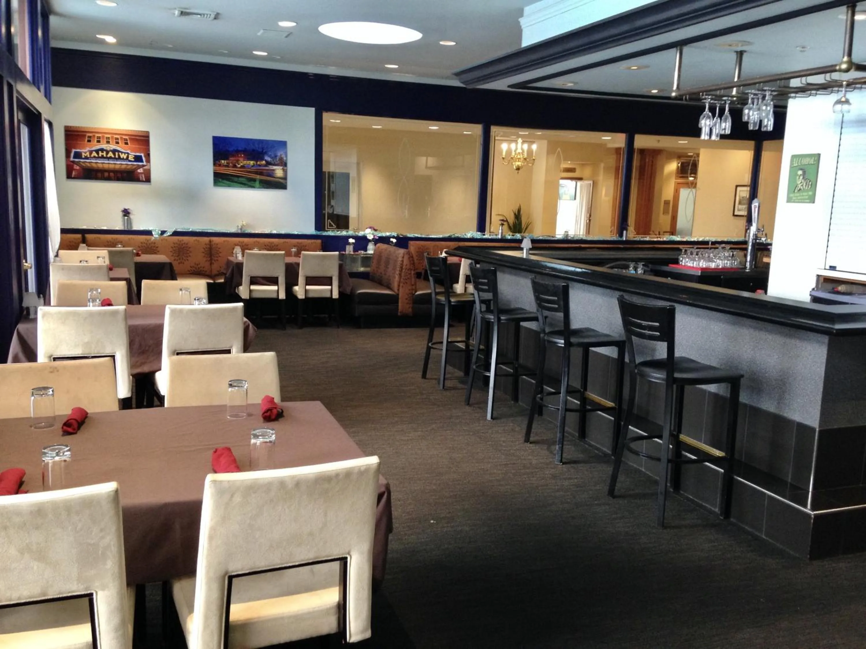 Restaurant/places to eat in Holiday Inn & Suites Pittsfield-Berkshires by IHG