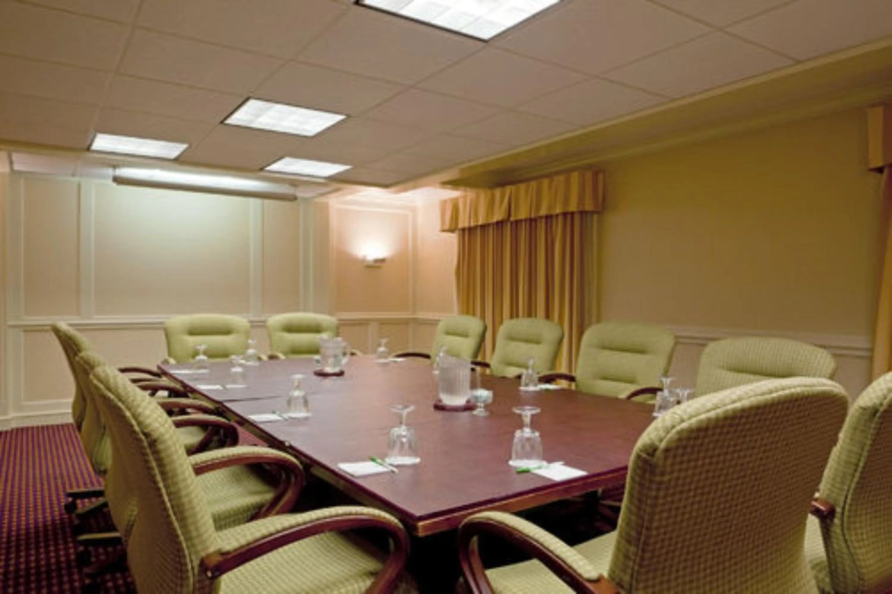 Banquet/Function facilities in Boxboro Regency