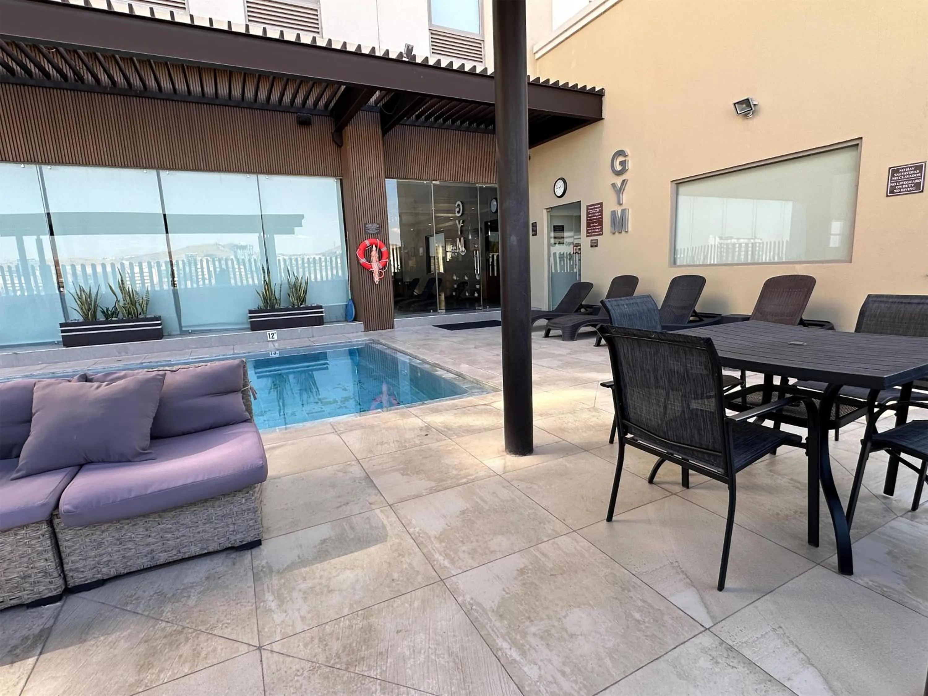 Pool view in Best Western Plus Chihuahua Juventud