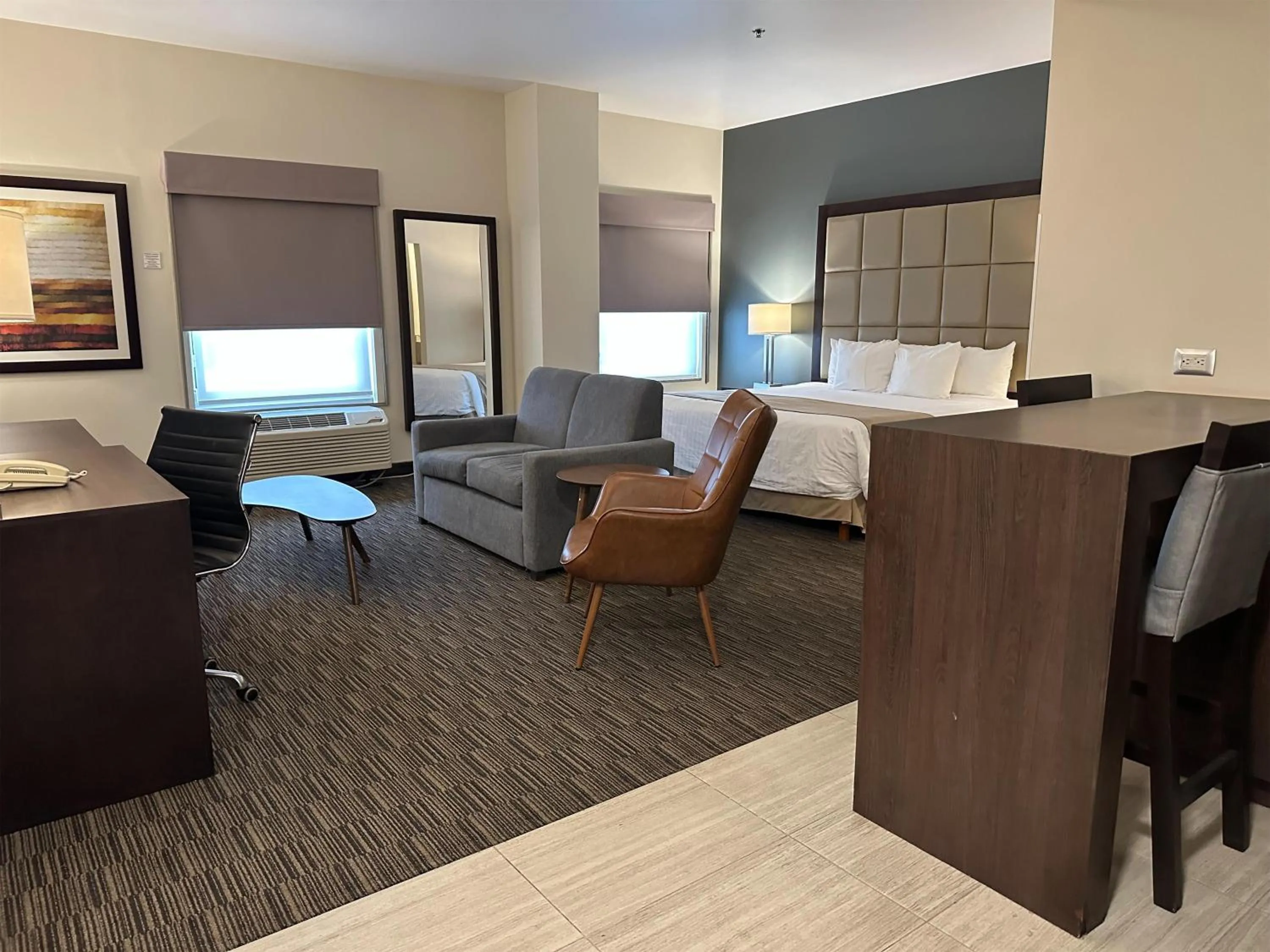 Photo of the whole room in Best Western Plus Chihuahua Juventud