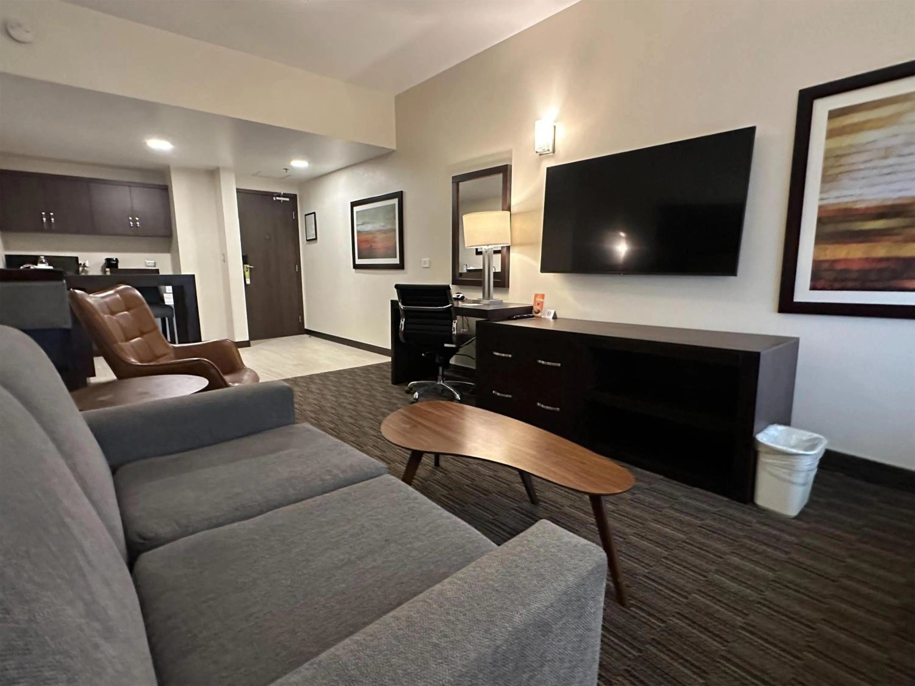 Photo of the whole room in Best Western Plus Chihuahua Juventud