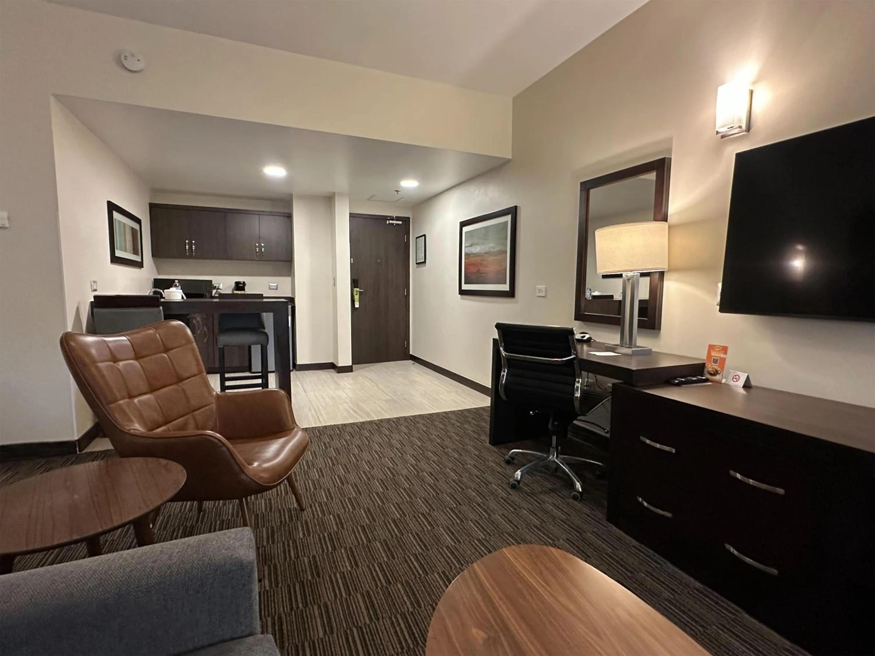 Photo of the whole room in Best Western Plus Chihuahua Juventud