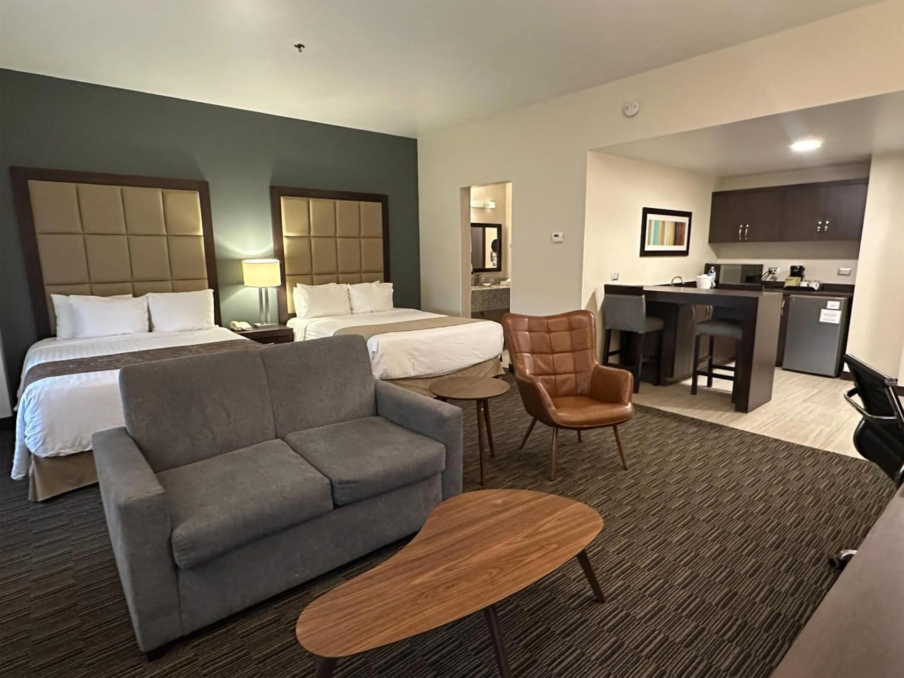 Photo of the whole room, Bed in Best Western Plus Chihuahua Juventud