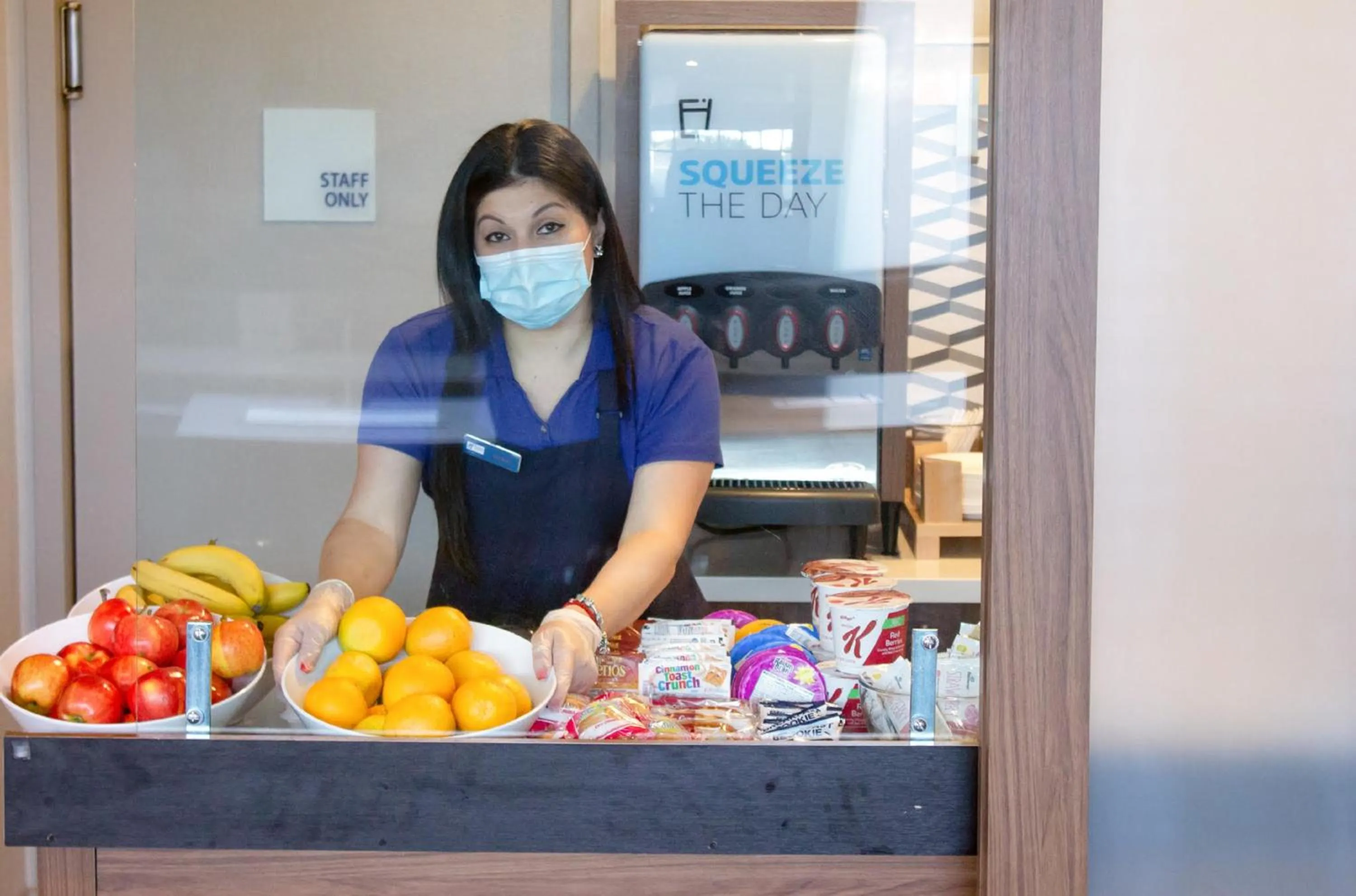 Breakfast in Holiday Inn Express & Suites Boston - Cambridge by IHG