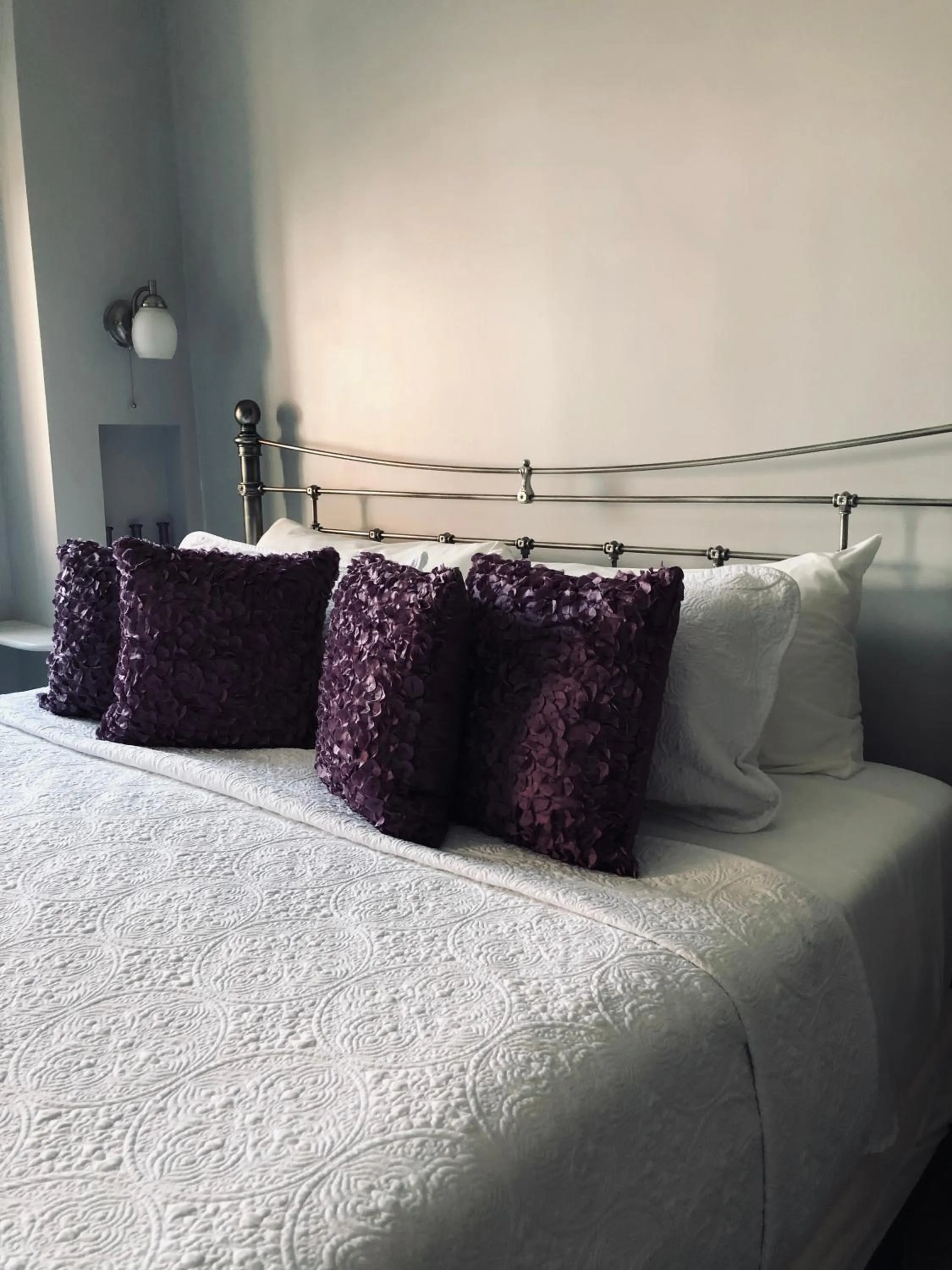 Bed in Suites at 249