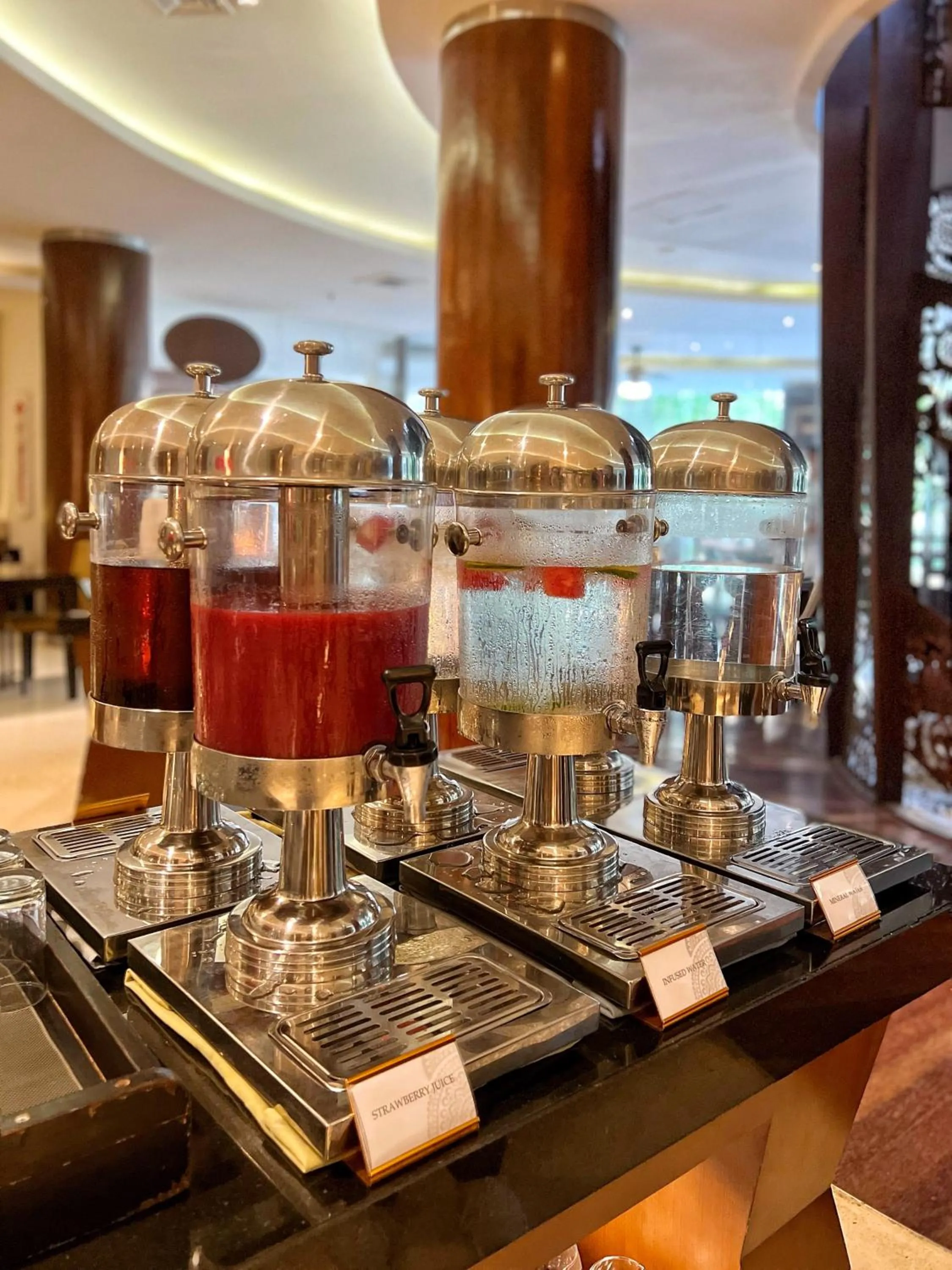 Restaurant/places to eat in Golden Tulip Jineng Resort Bali