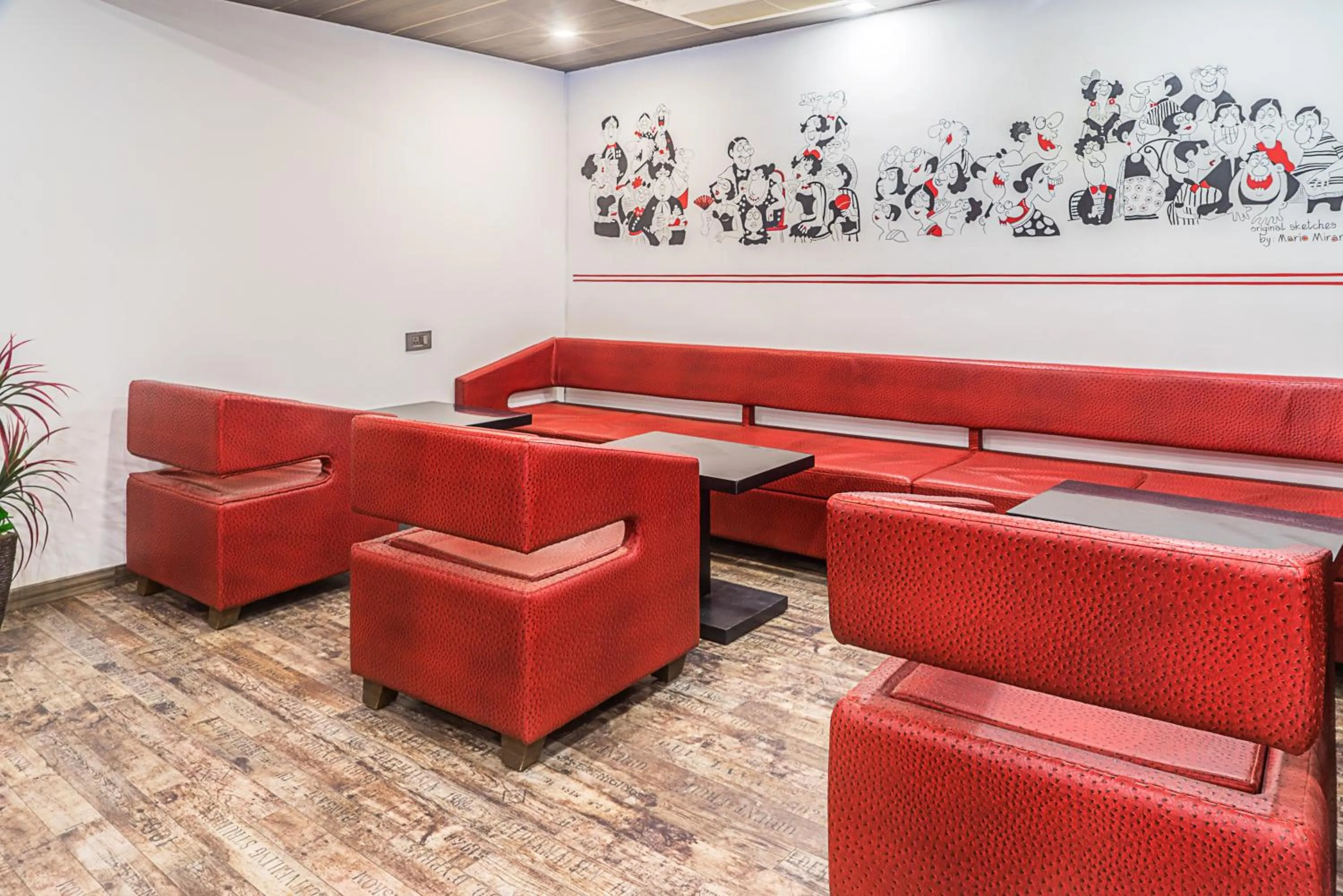 Restaurant/places to eat in Super Inn Armoise Hotel - Navrangpura, Ahmedabad