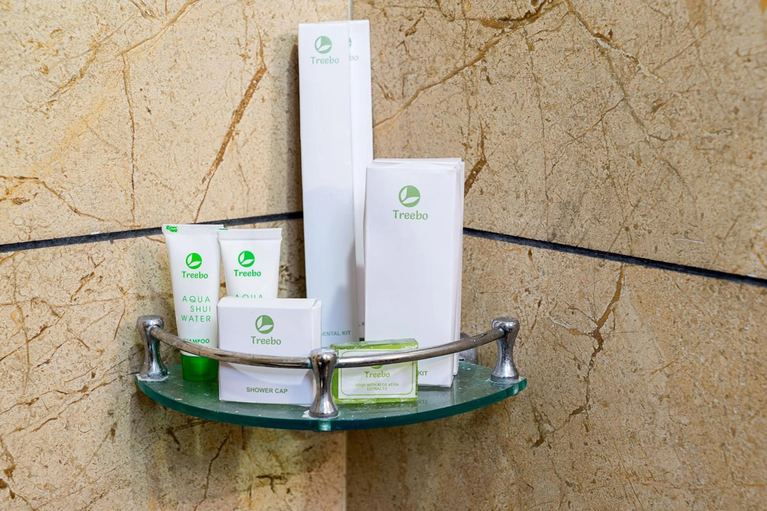 Bathroom in Super Inn Armoise Hotel - Navrangpura, Ahmedabad