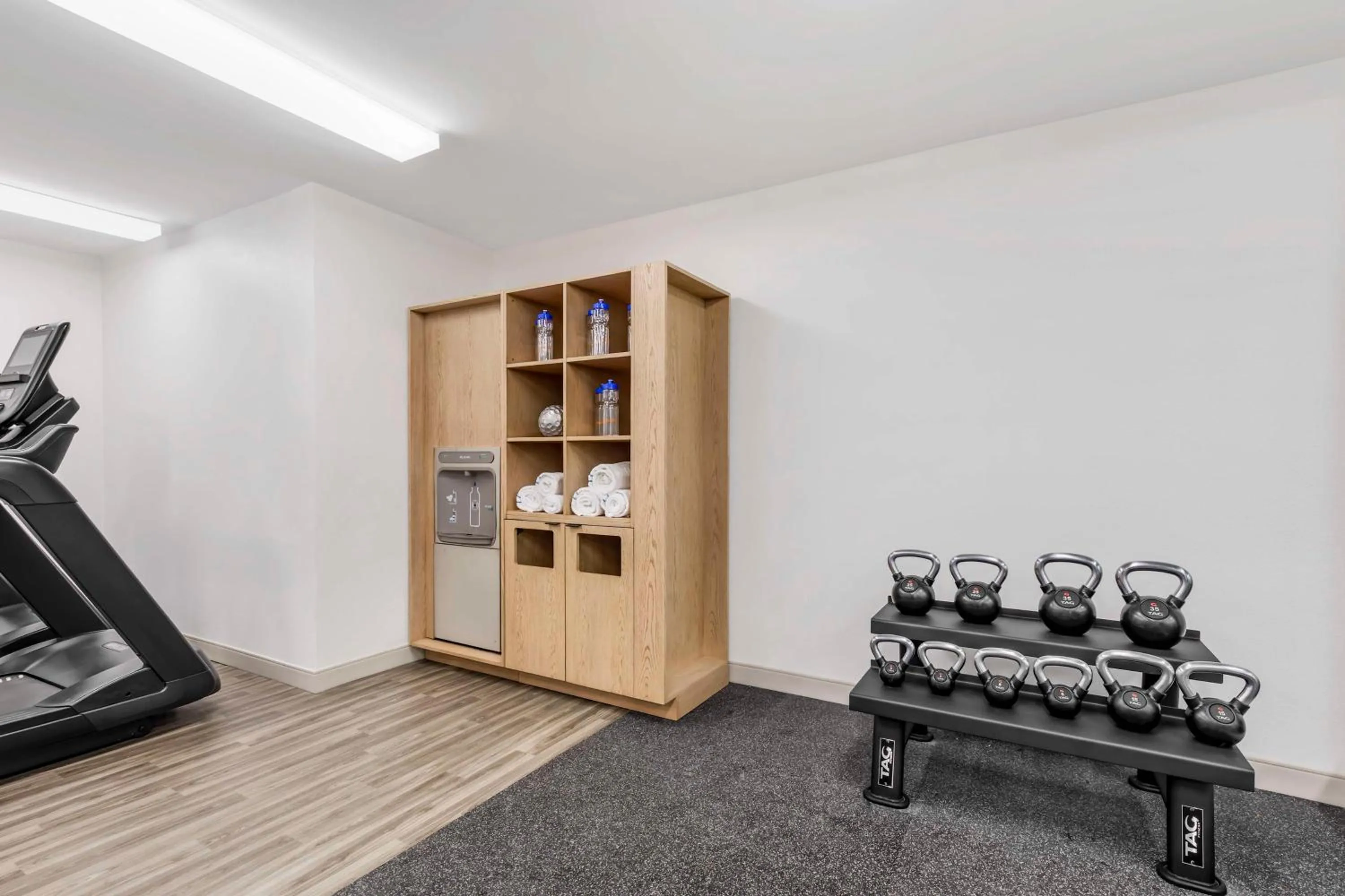 Fitness centre/facilities in Sonesta Simply Suites Baltimore BWI Airport