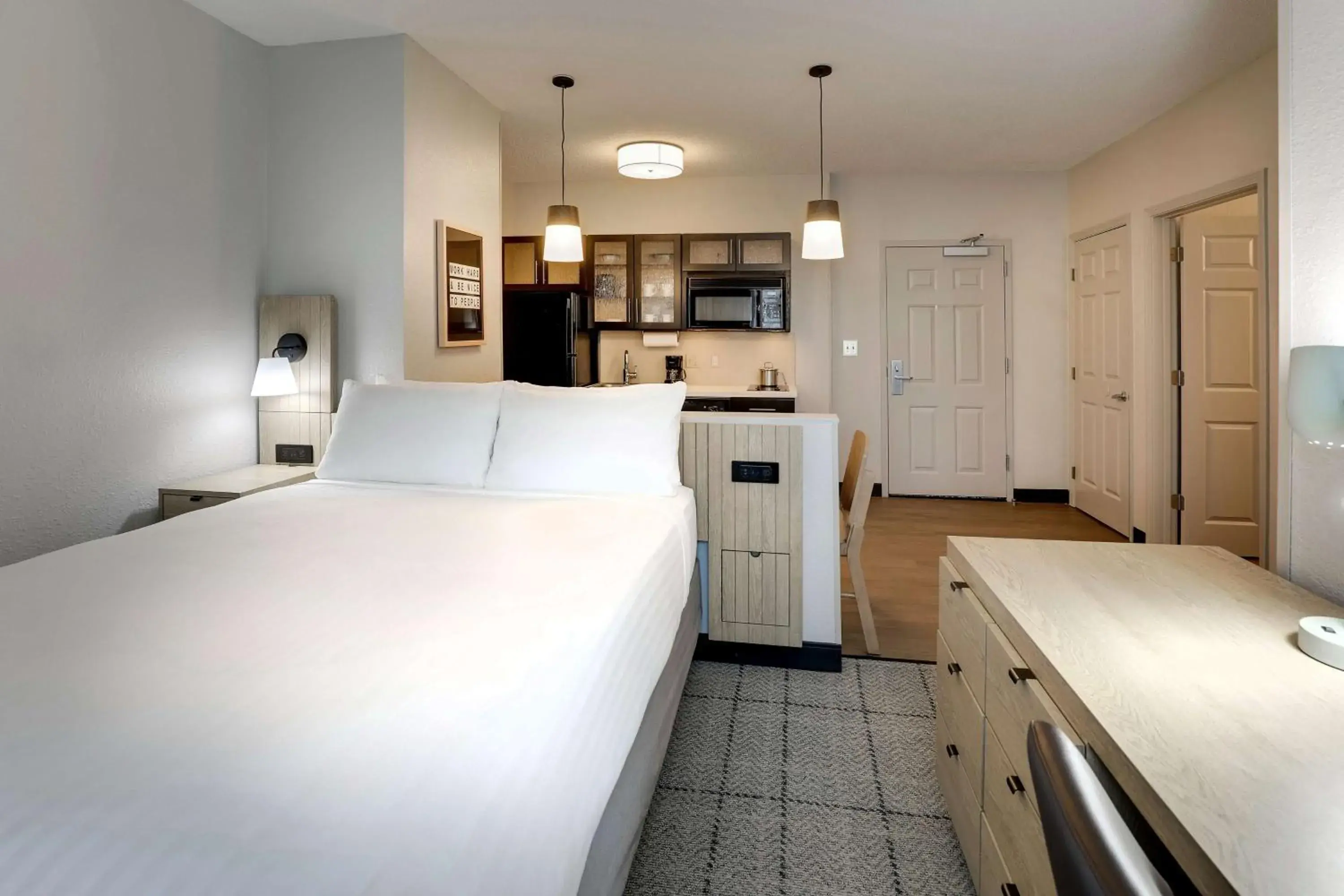 Studio Two Double Beds in Sonesta Simply Suites Baltimore BWI Airport Studio Two Double Beds in Sonesta Simply Suites Baltimore BWI Airport