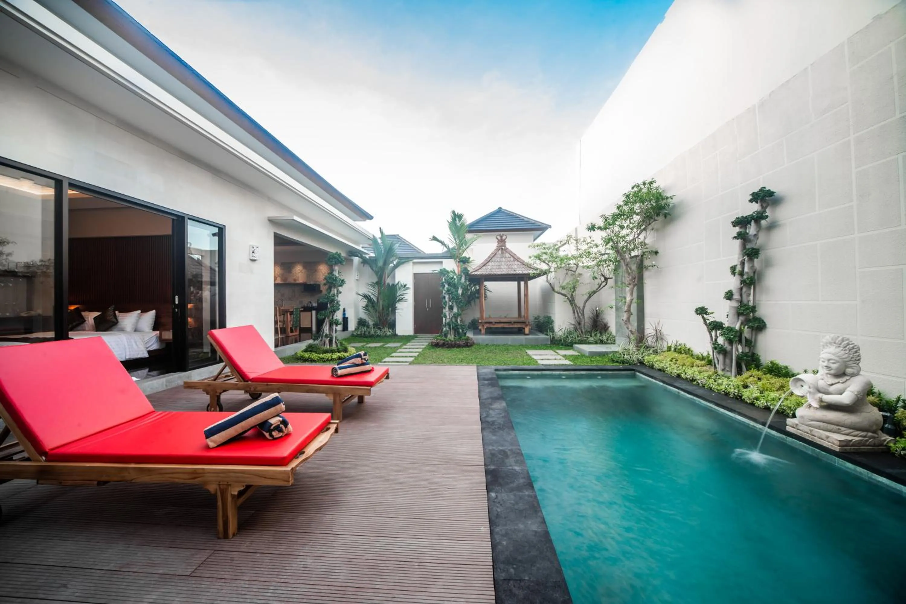 Garden in Gaing Mas Jimbaran Villas by Gaing Mas Group